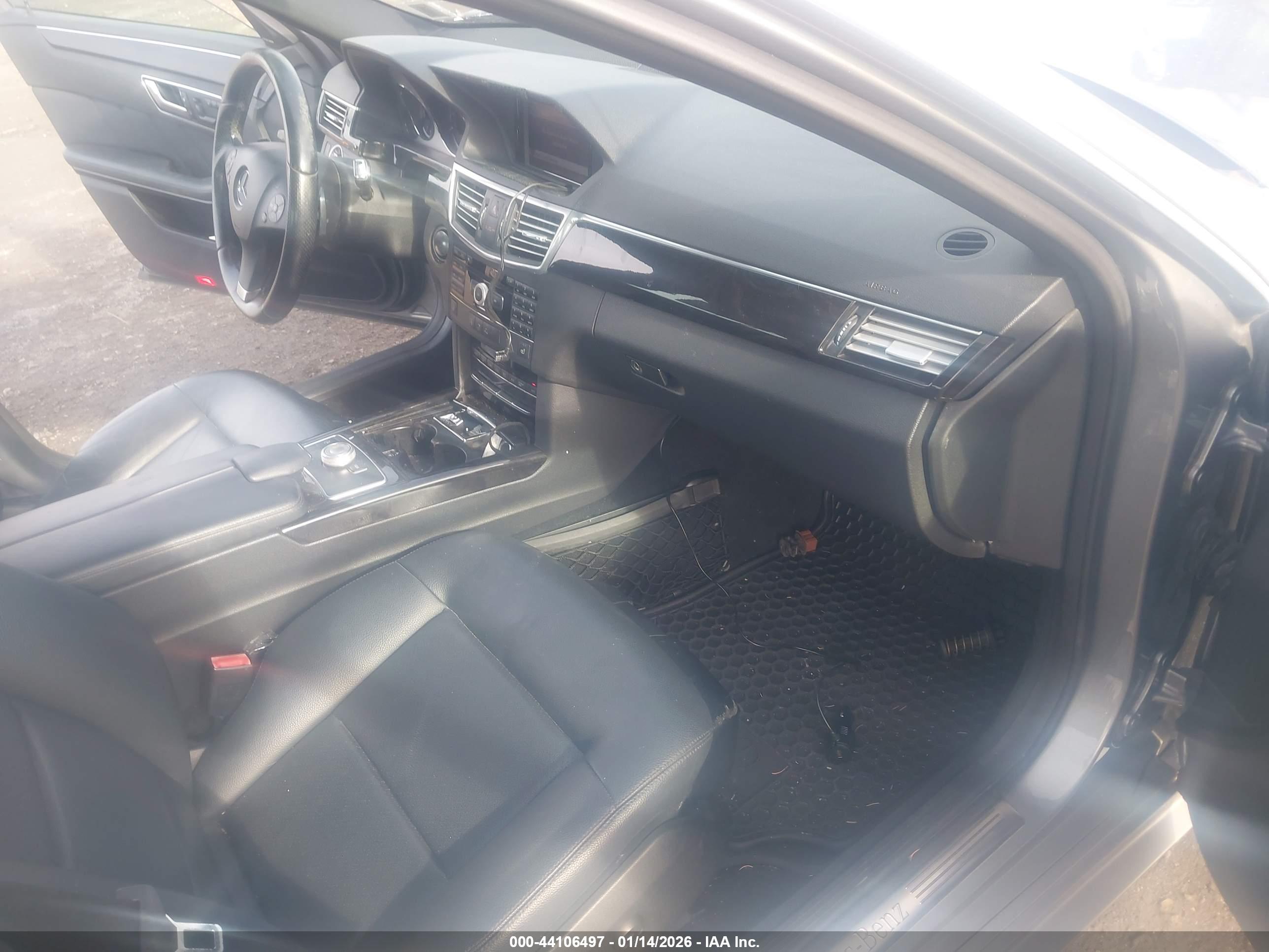 MERCEDES-BENZ E image 5