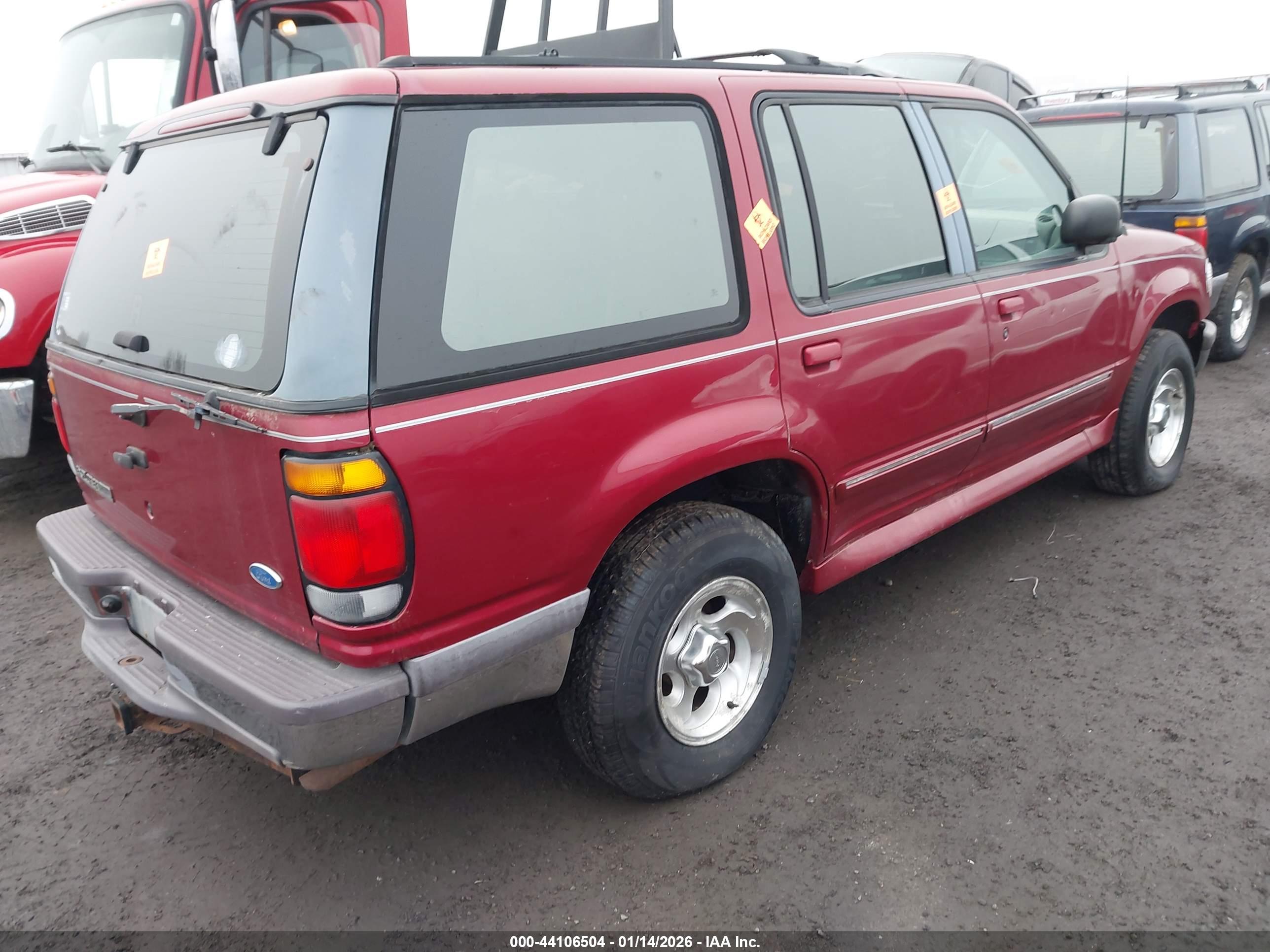 FORD EXPLORER image 4