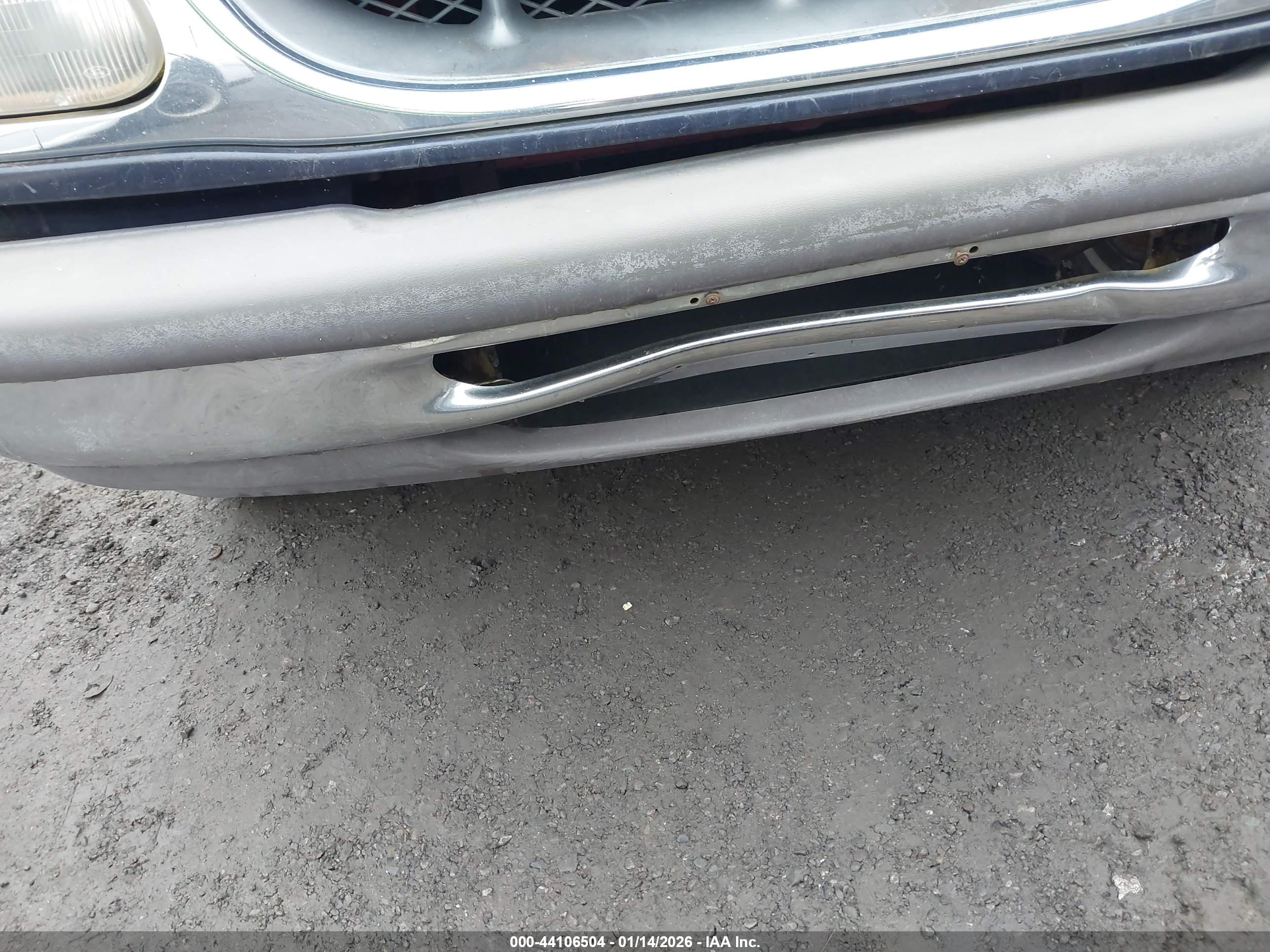 FORD EXPLORER image 6