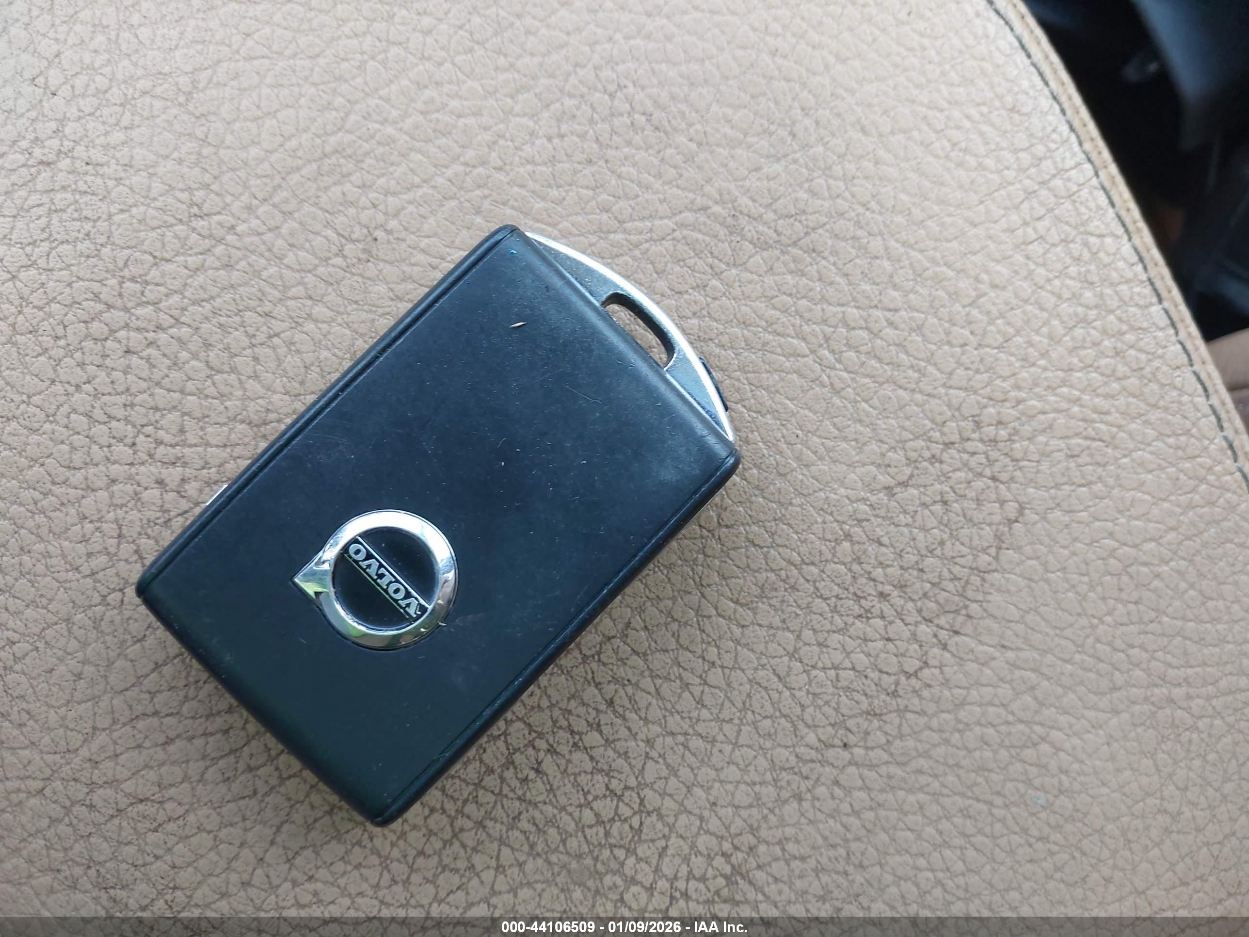 VOLVO XC90 image 11
