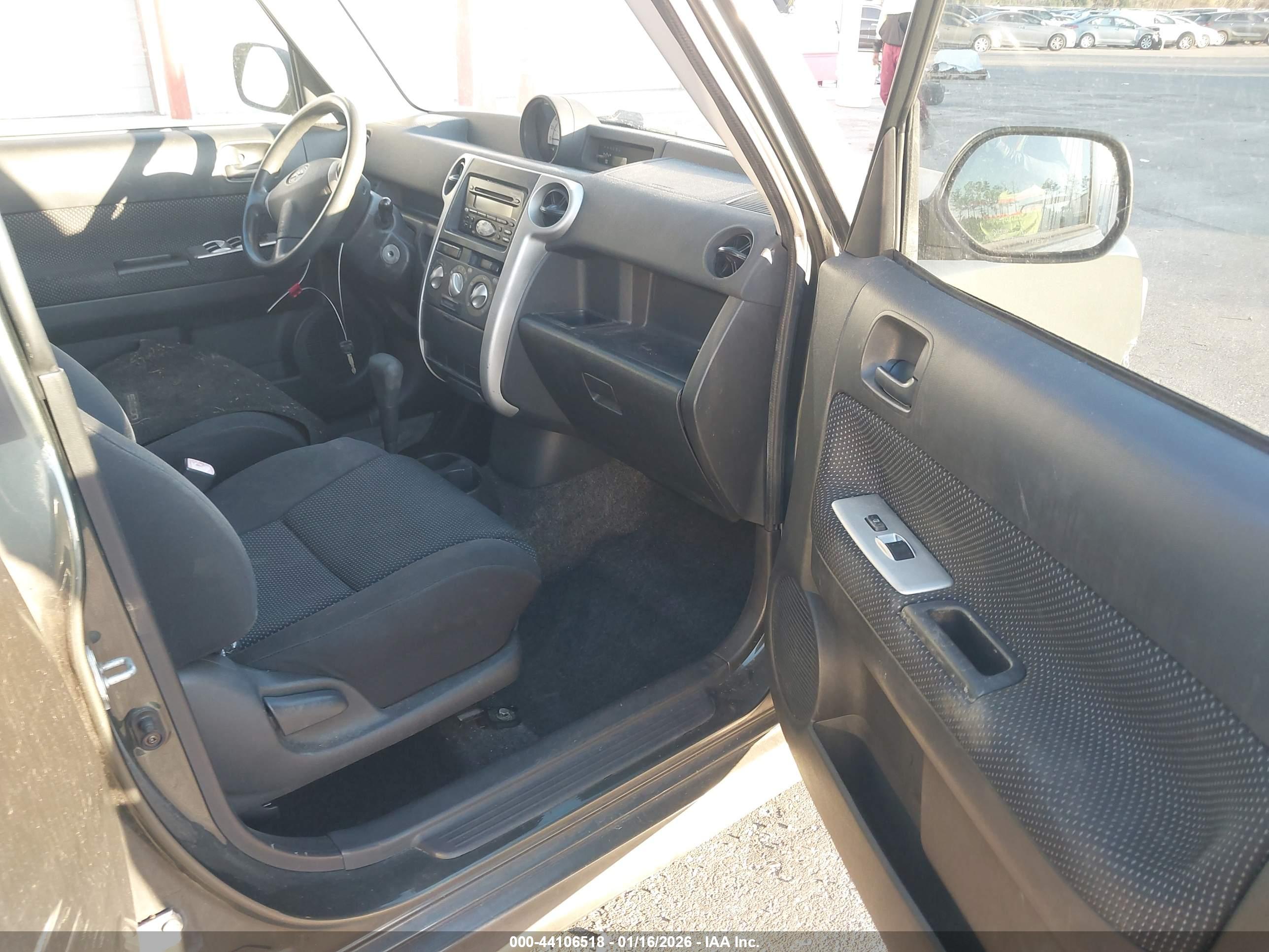 SCION XB image 5