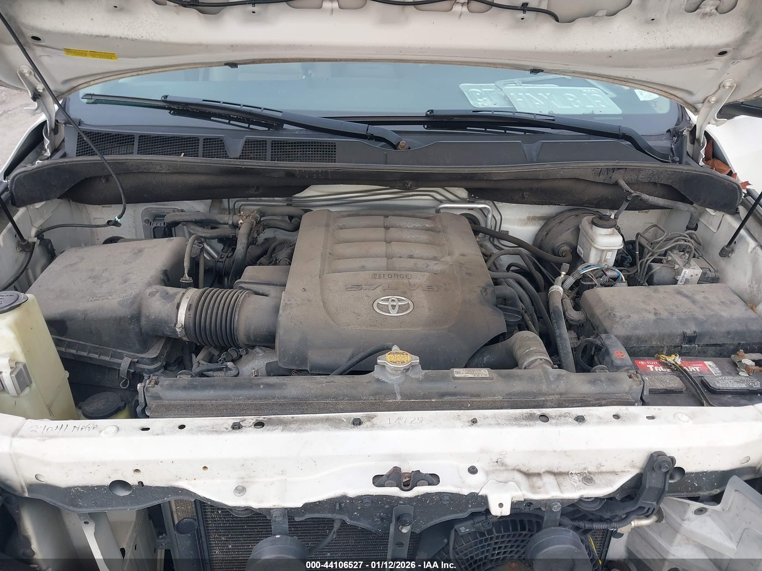 TOYOTA SEQUOIA image 10