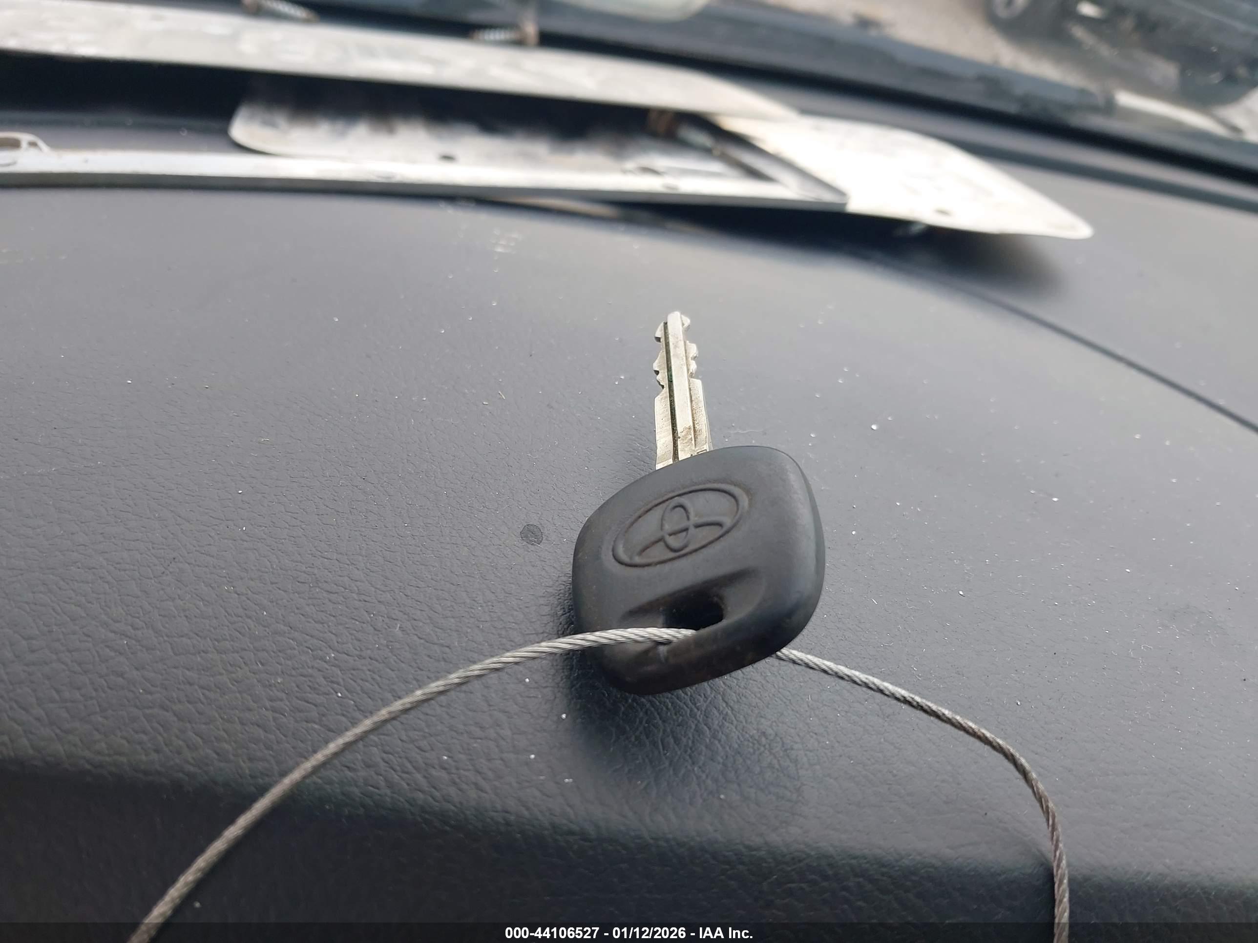 TOYOTA SEQUOIA image 11