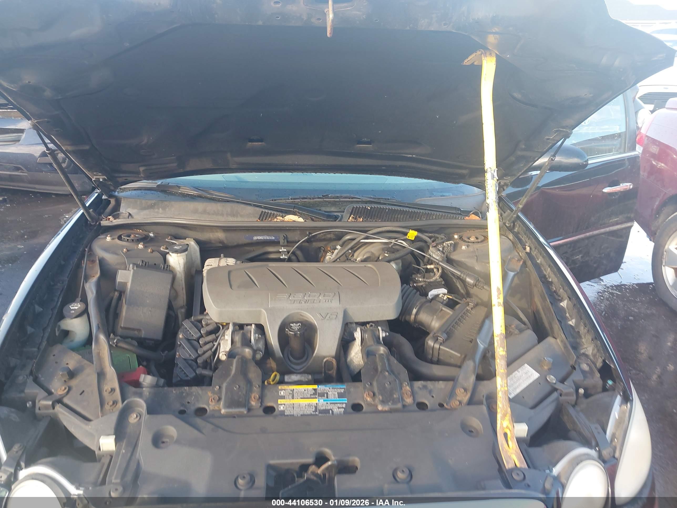 BUICK LACROSSE image 10