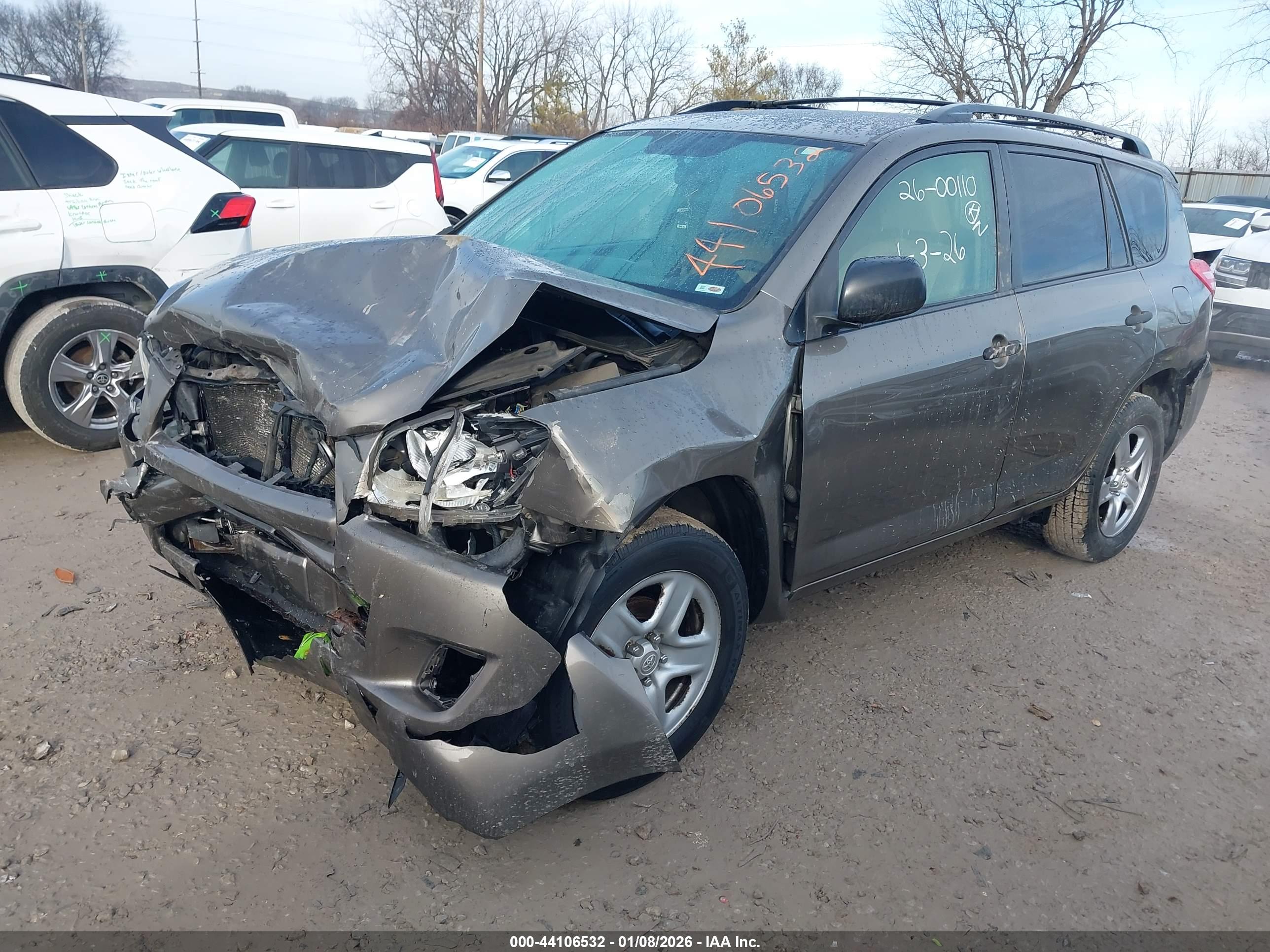 TOYOTA RAV4 image 2