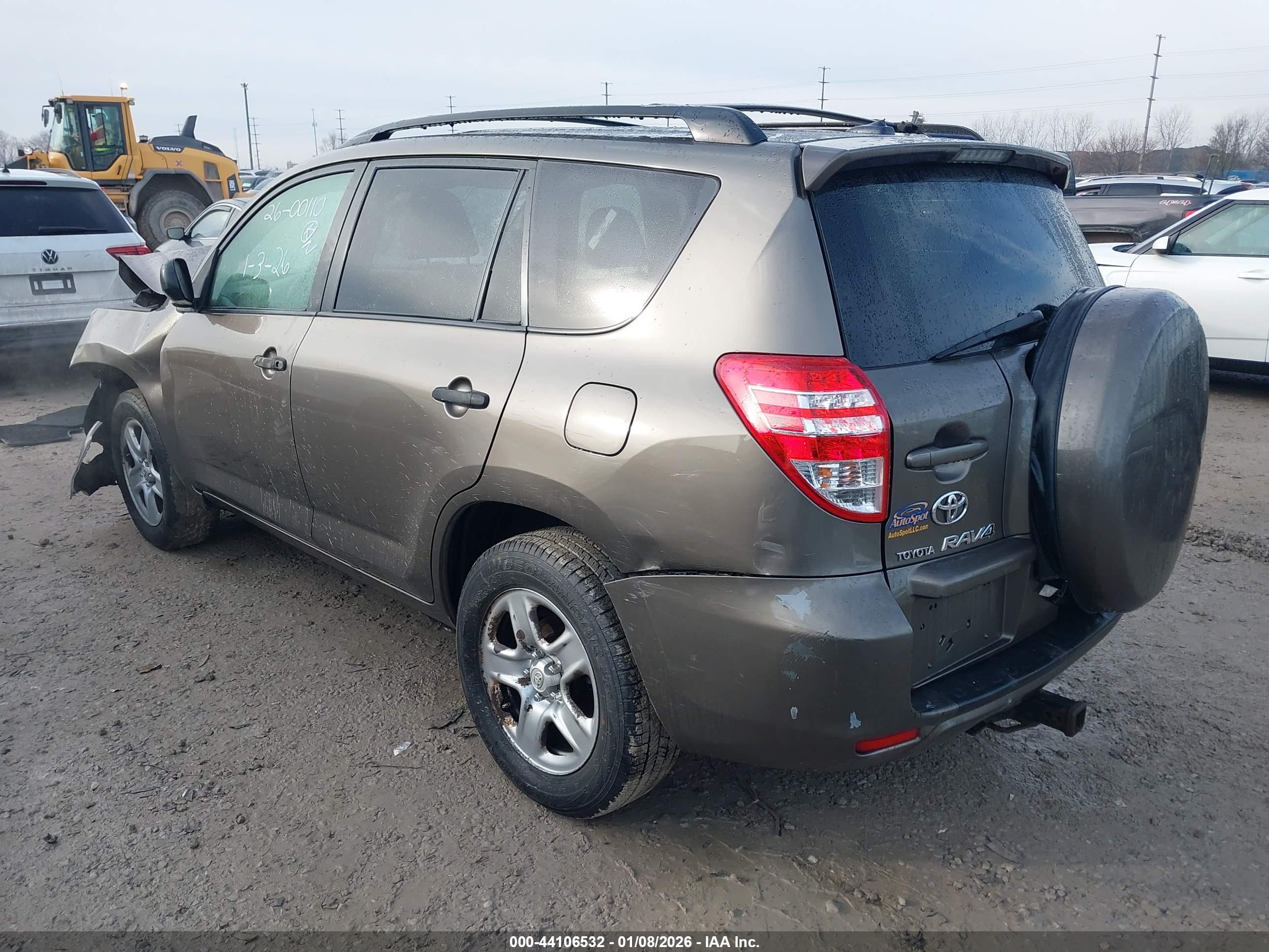 TOYOTA RAV4 image 3