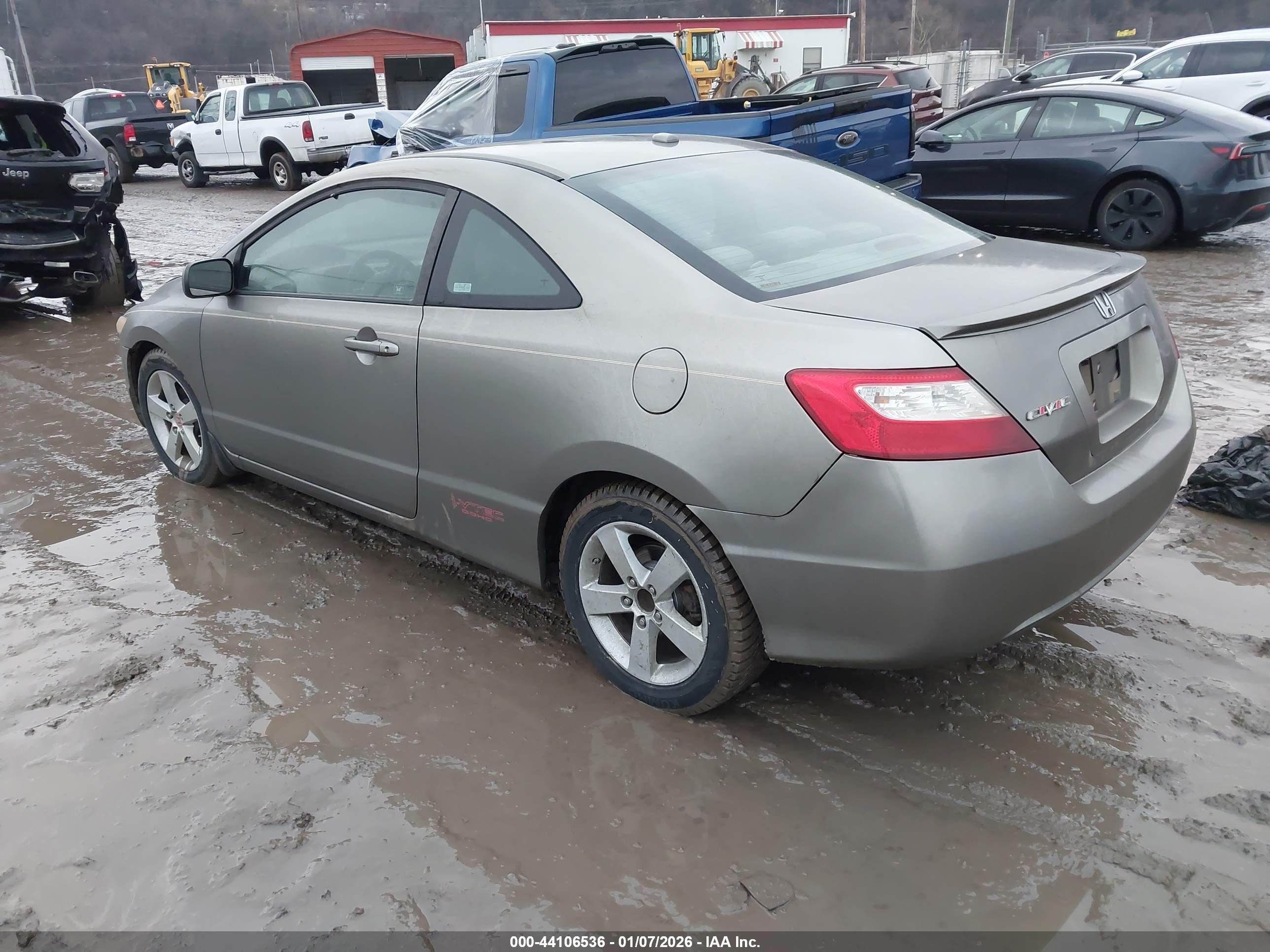 HONDA CIVIC image 3