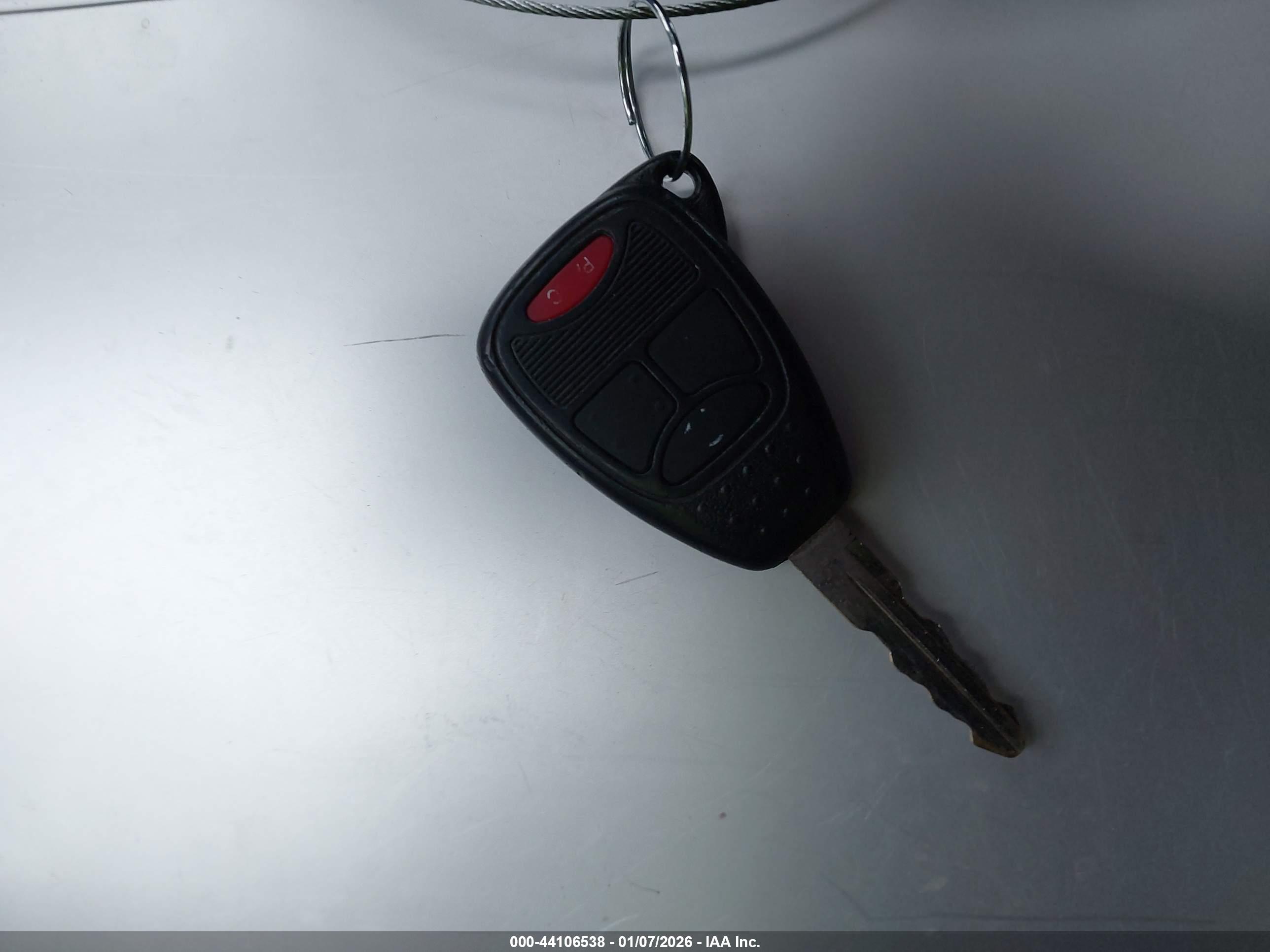 DODGE NITRO image 11