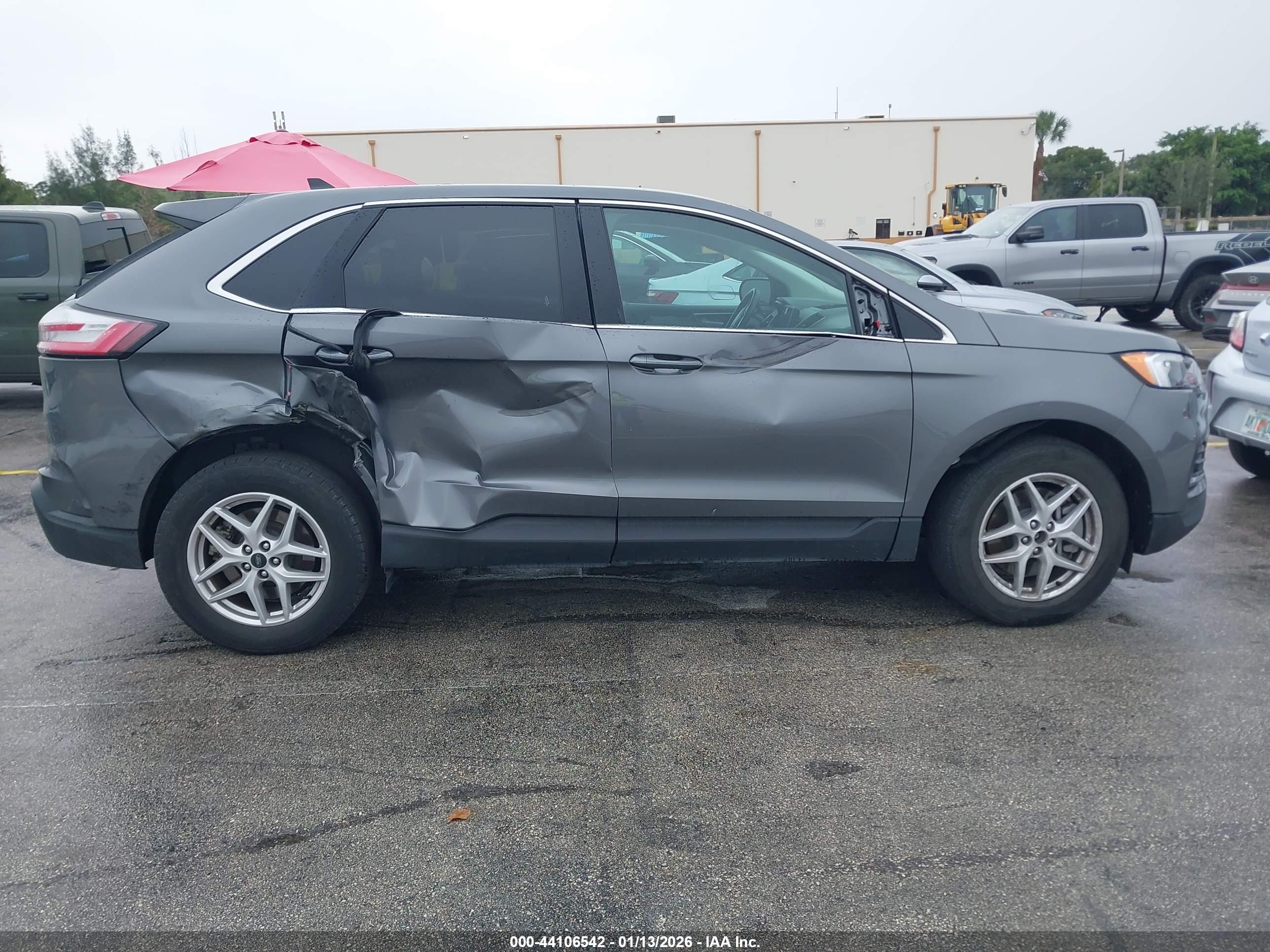 FORD EDGE image 6