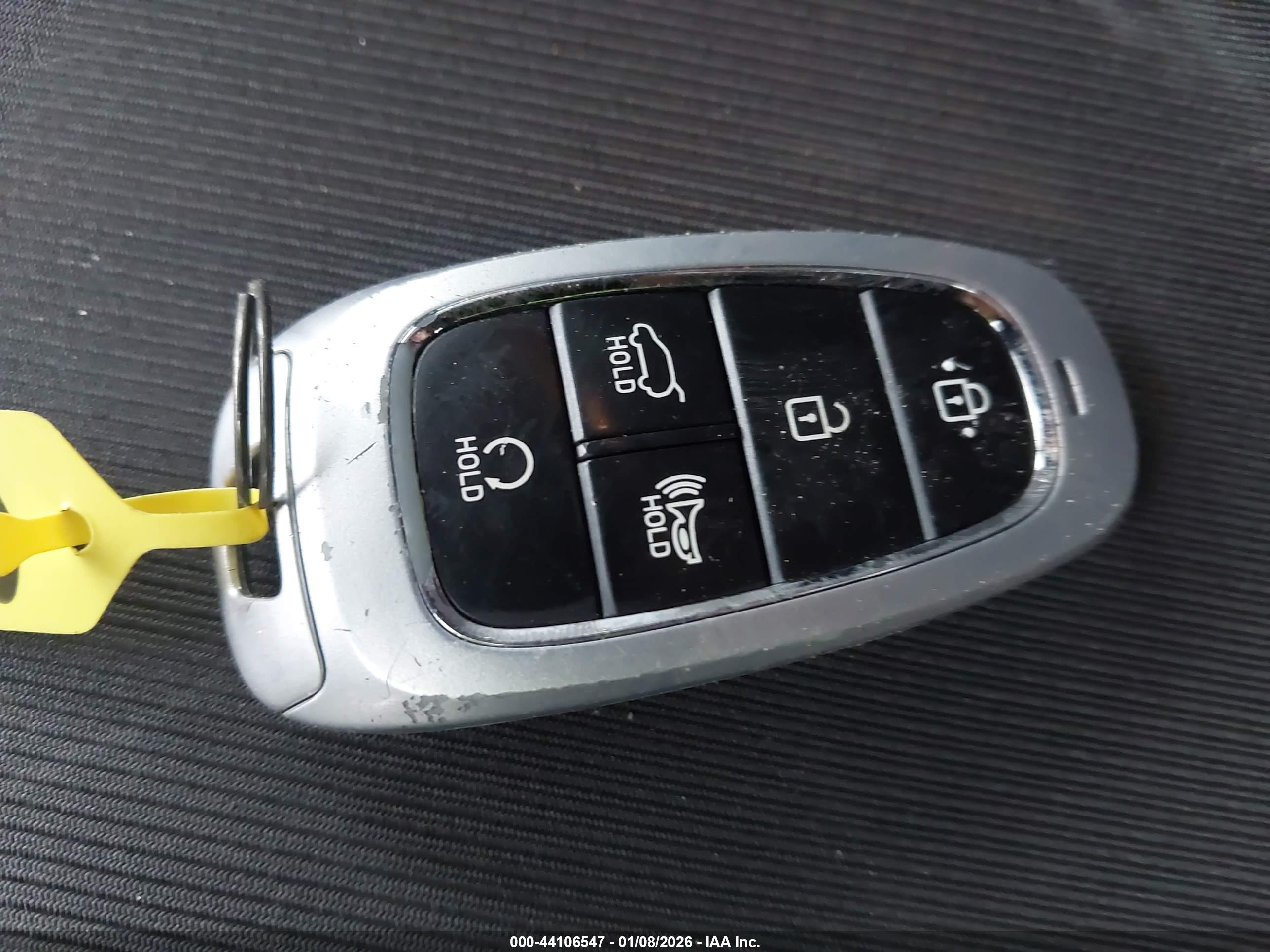 HYUNDAI TUCSON image 11