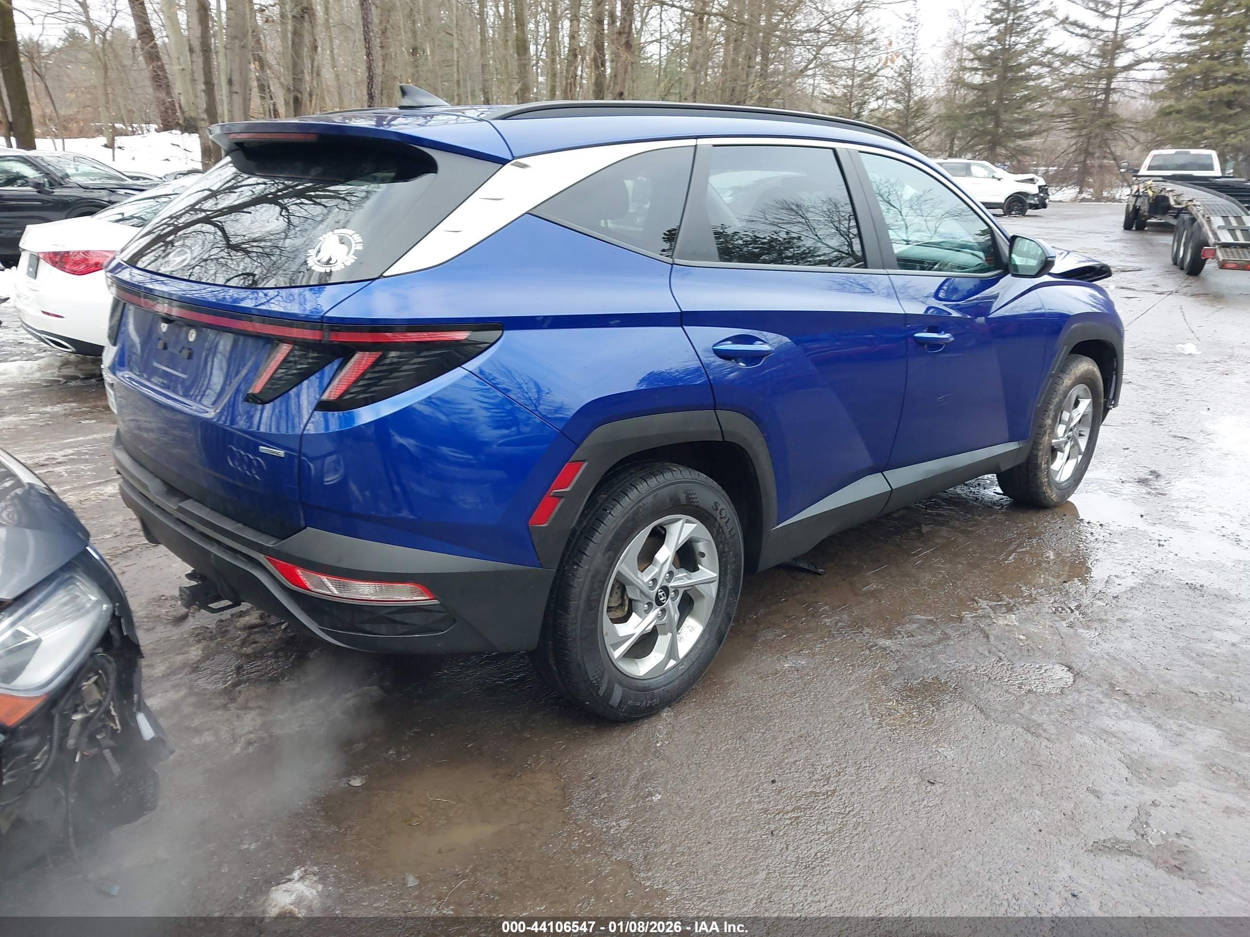 HYUNDAI TUCSON image 4