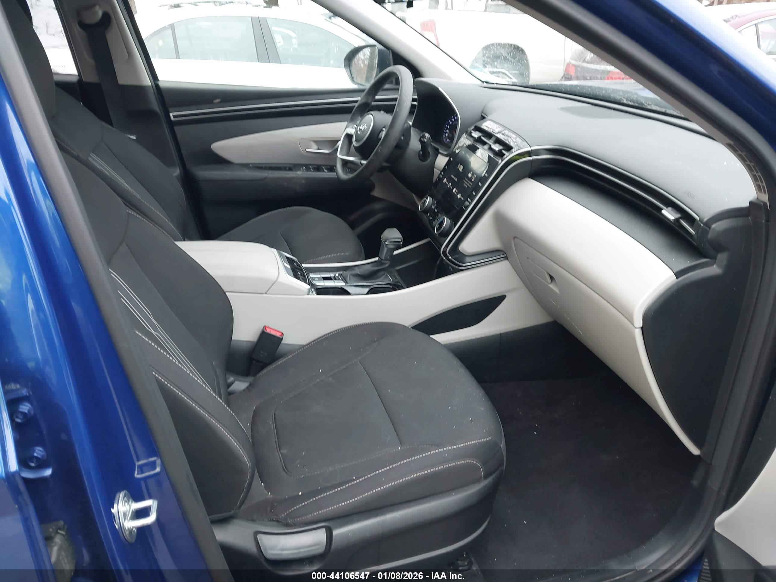 HYUNDAI TUCSON image 5