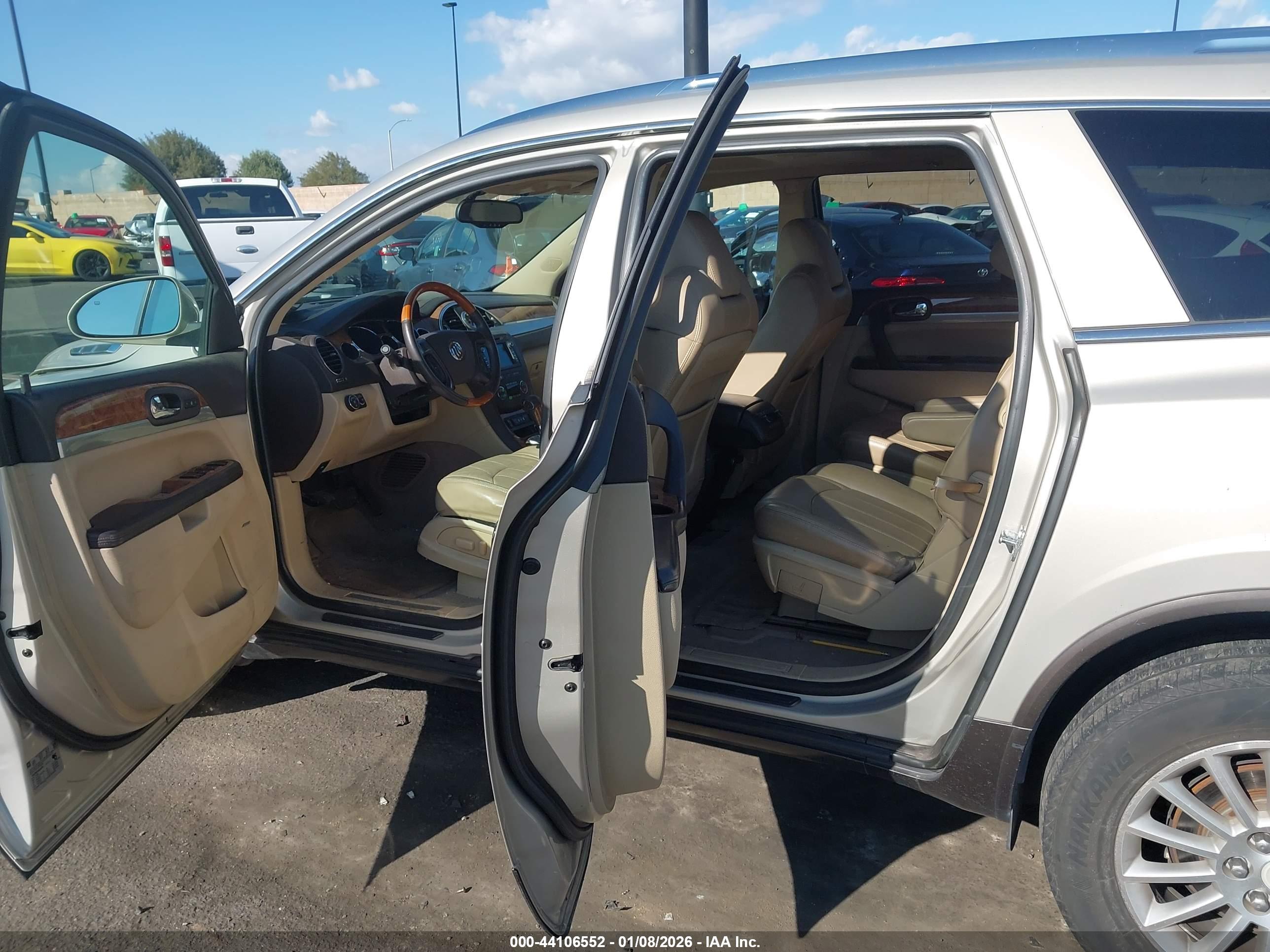 BUICK ENCLAVE image 8