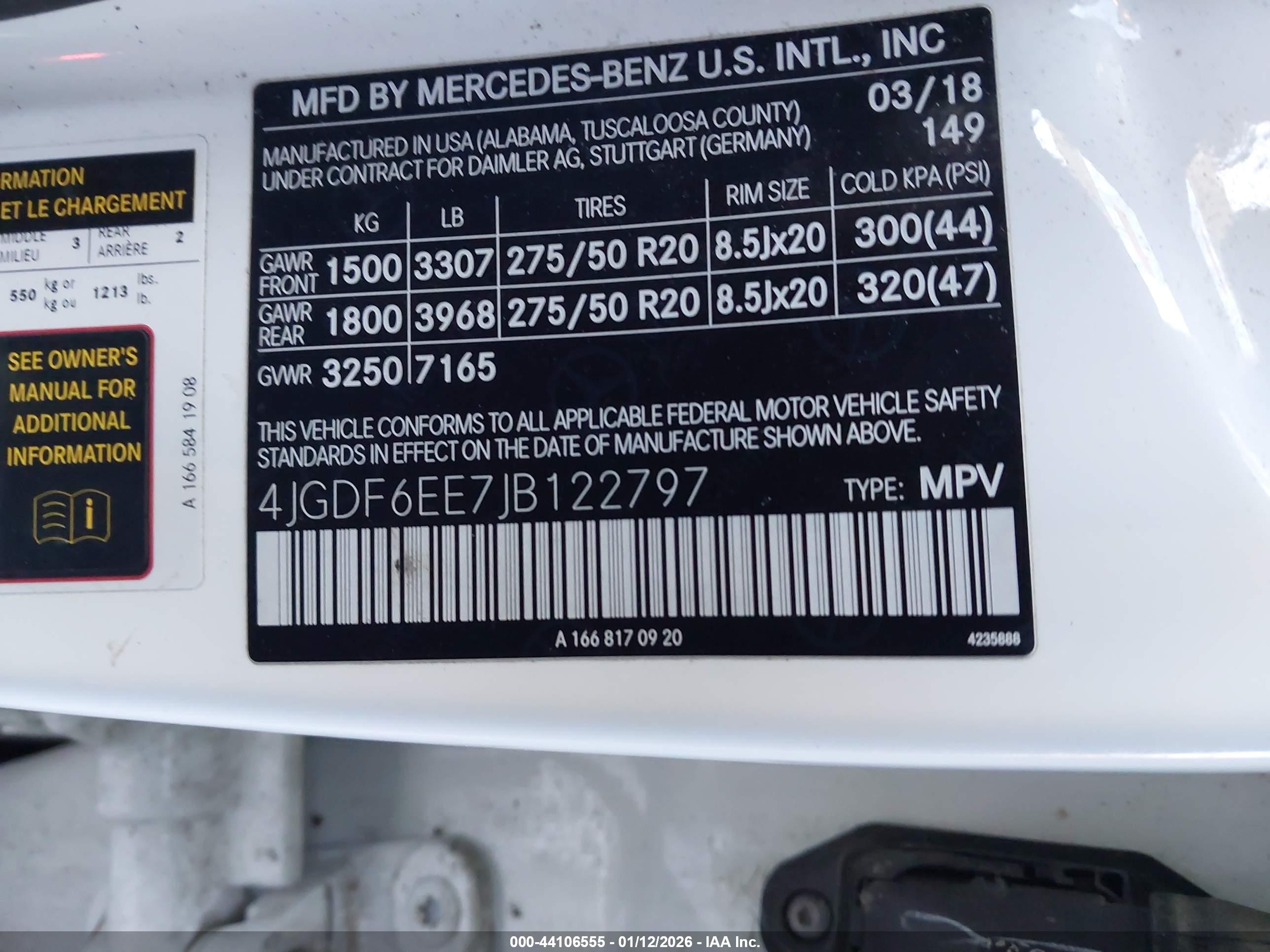 MERCEDES-BENZ GLS image 9