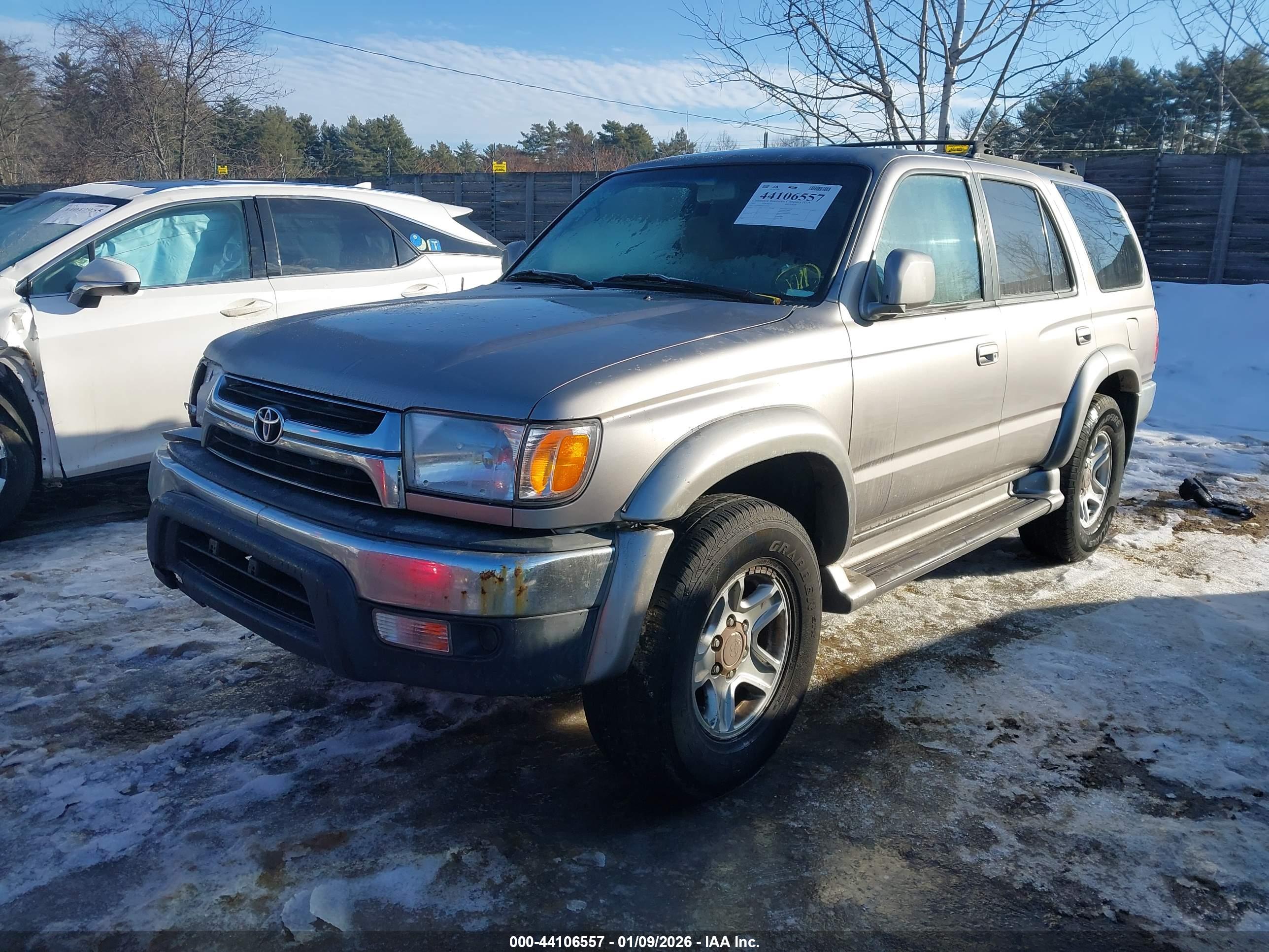 TOYOTA 4RUNNER image 2