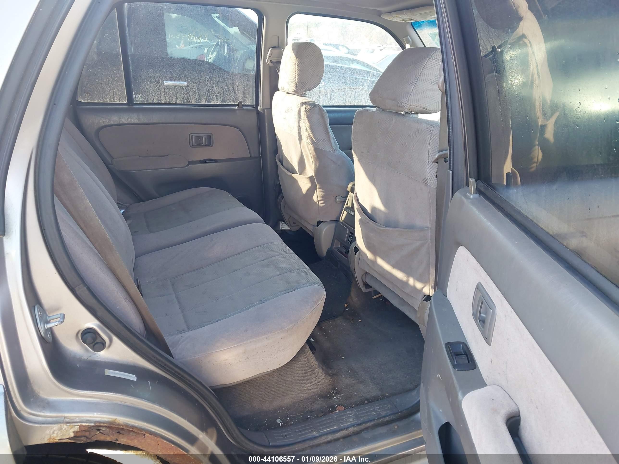 TOYOTA 4RUNNER image 8