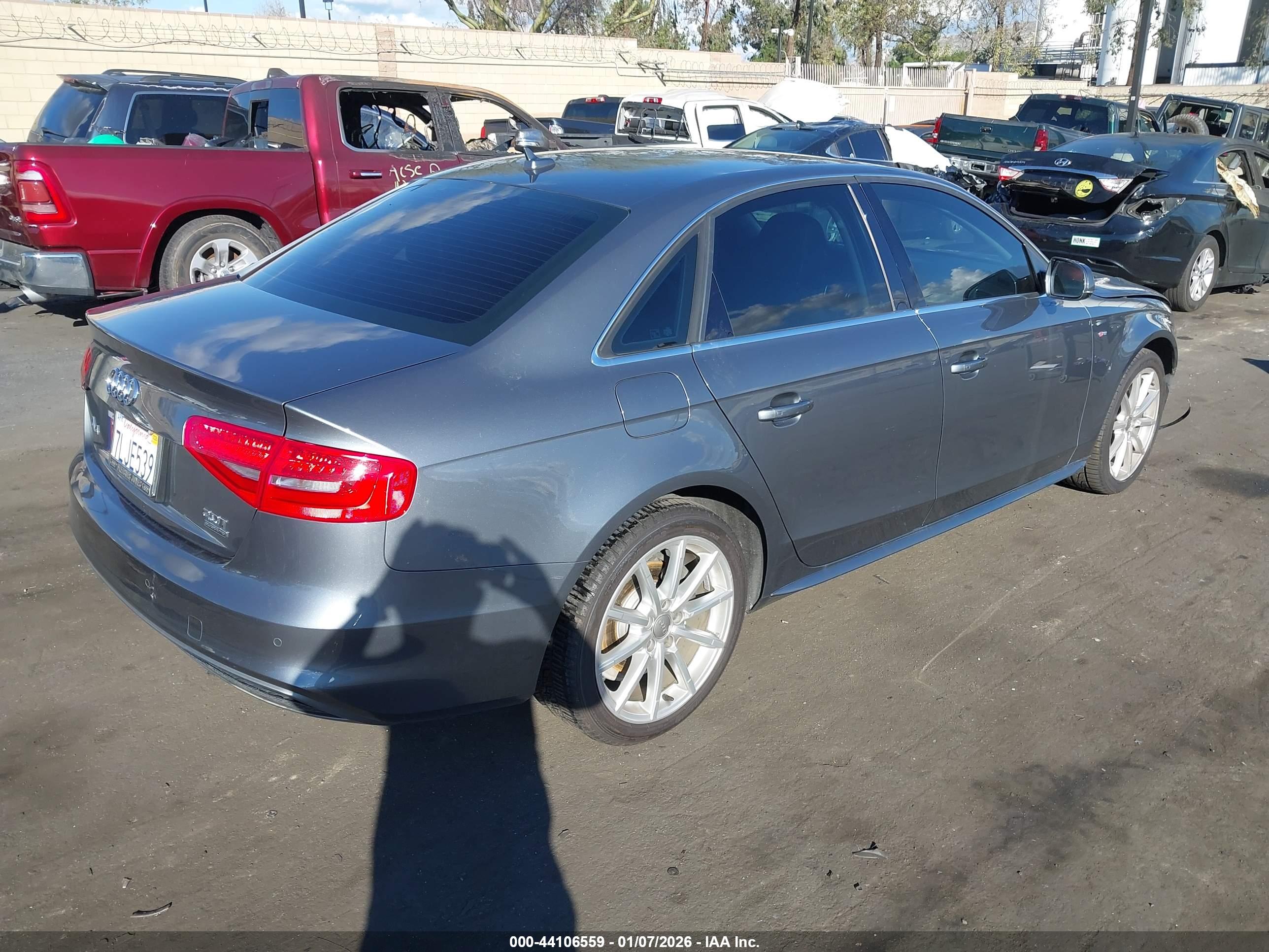 AUDI A4 image 4