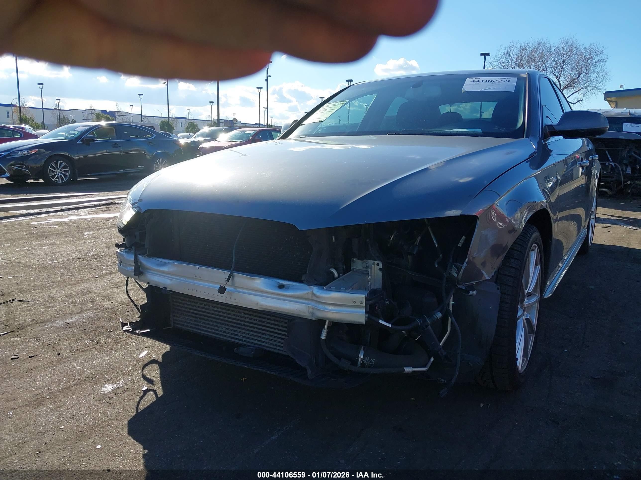 AUDI A4 image 6