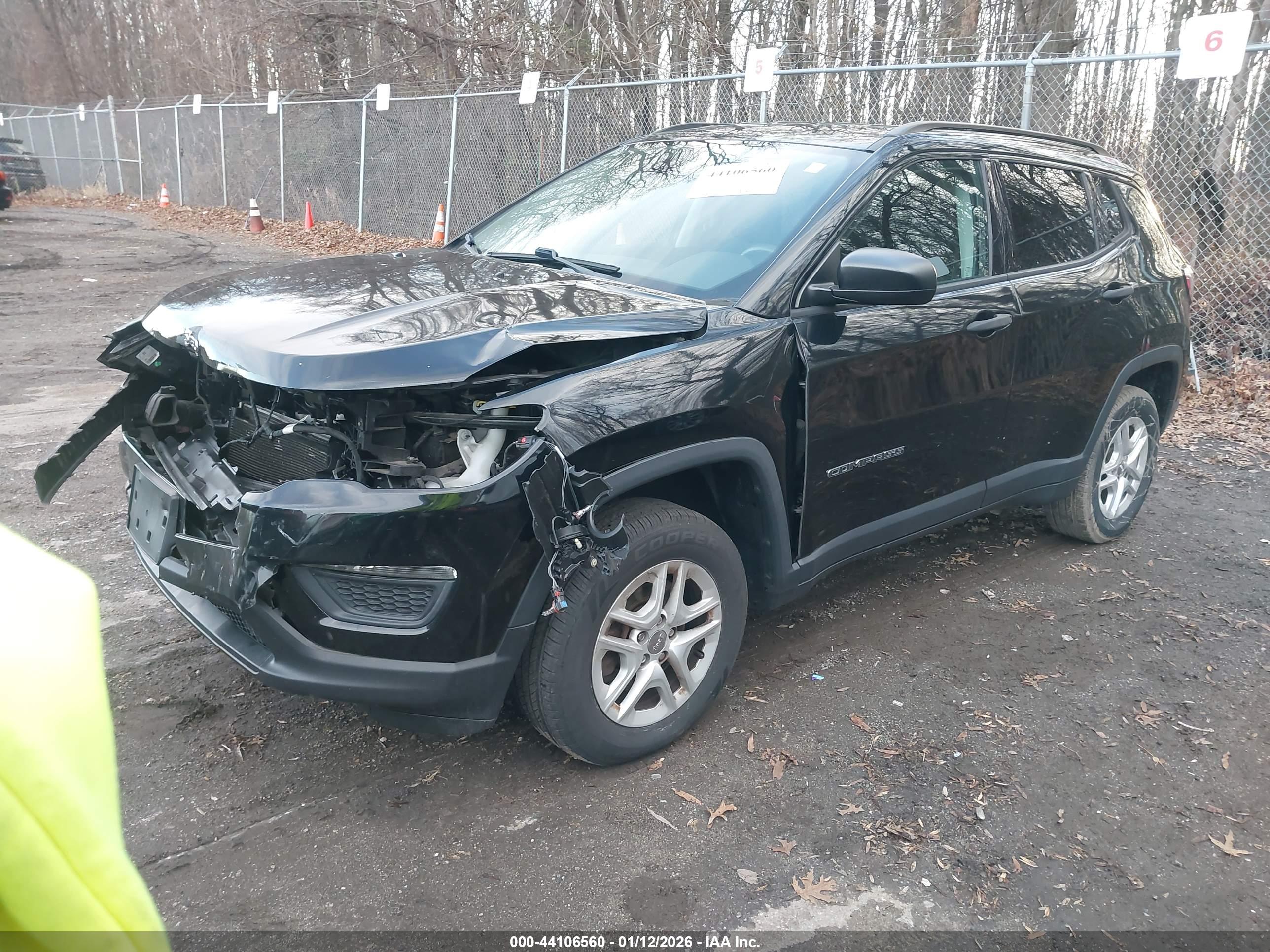 JEEP COMPASS image 2