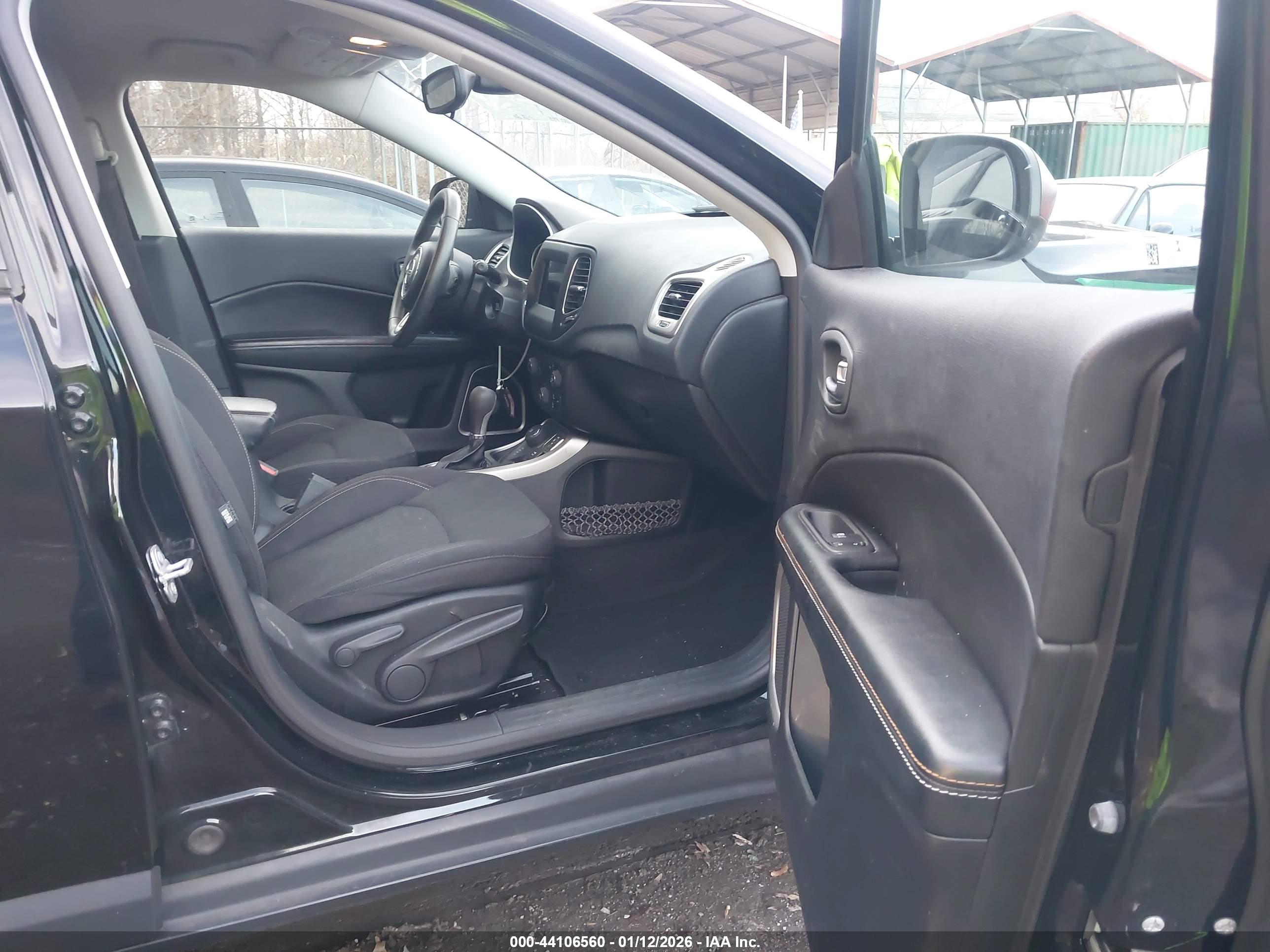 JEEP COMPASS image 5
