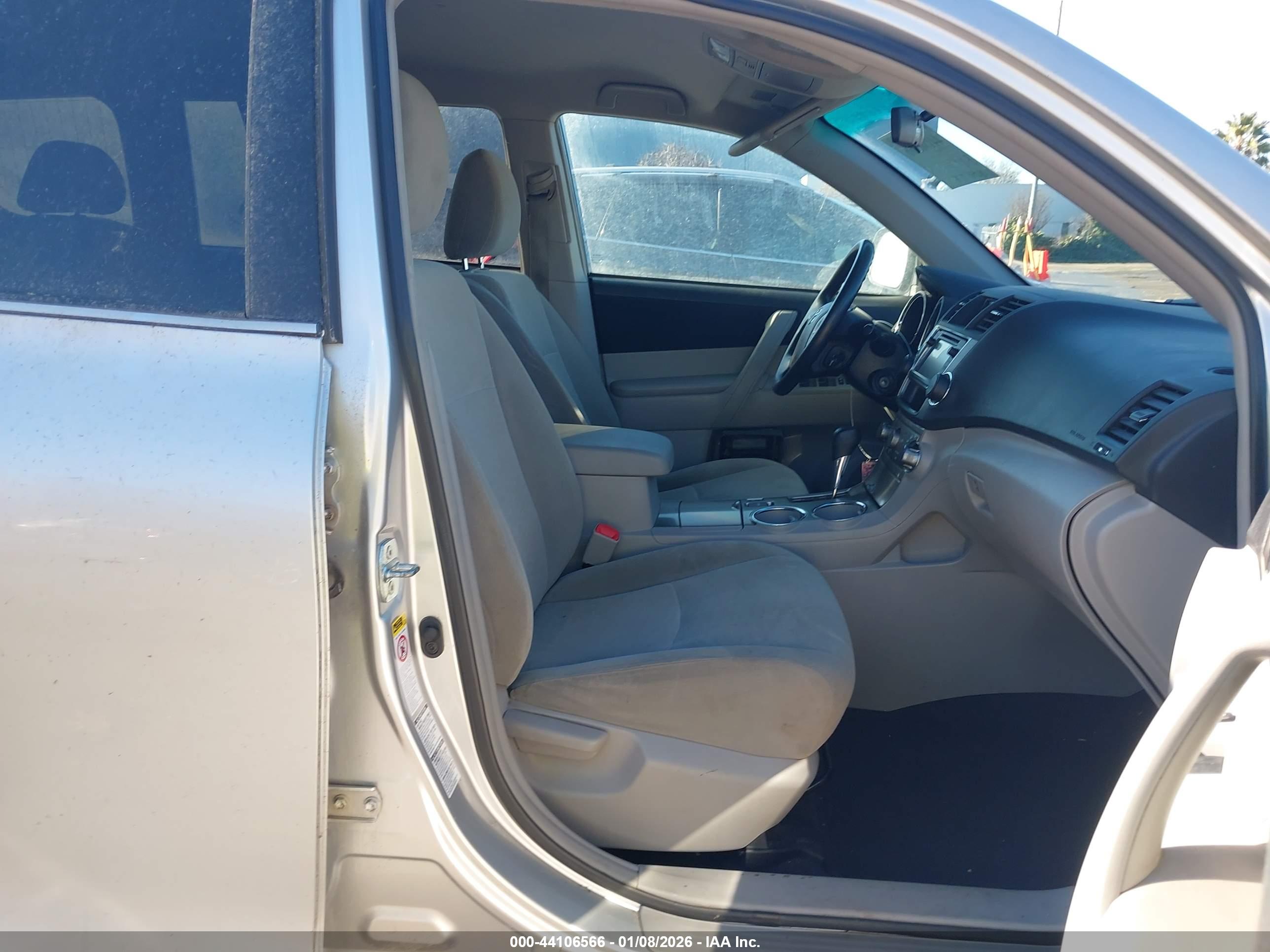 TOYOTA HIGHLANDER image 5