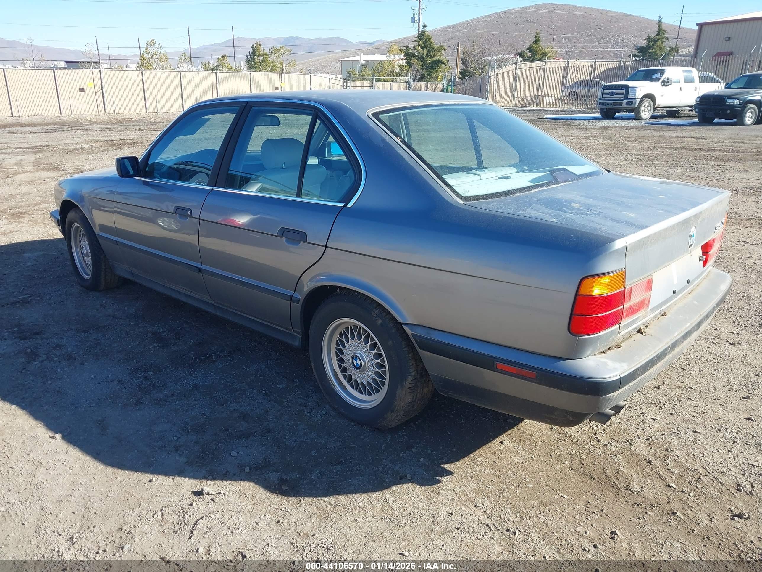 BMW 530 image 3