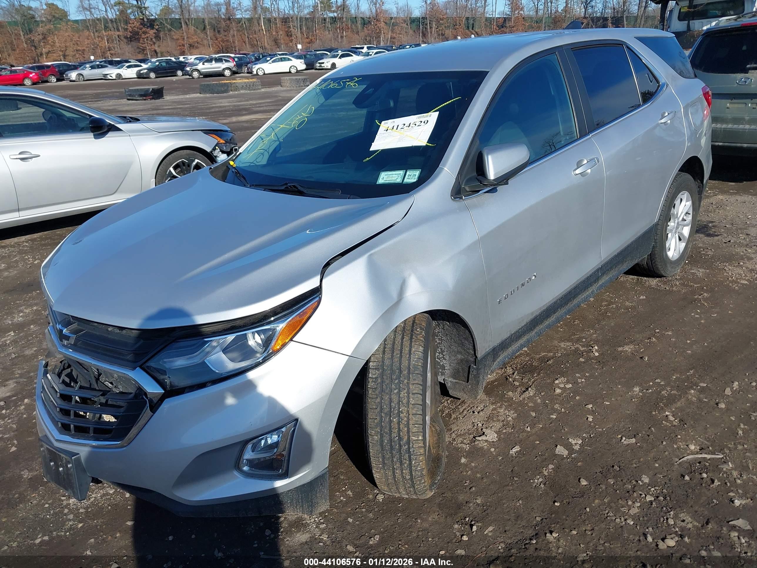 CHEVROLET EQUINOX image 2