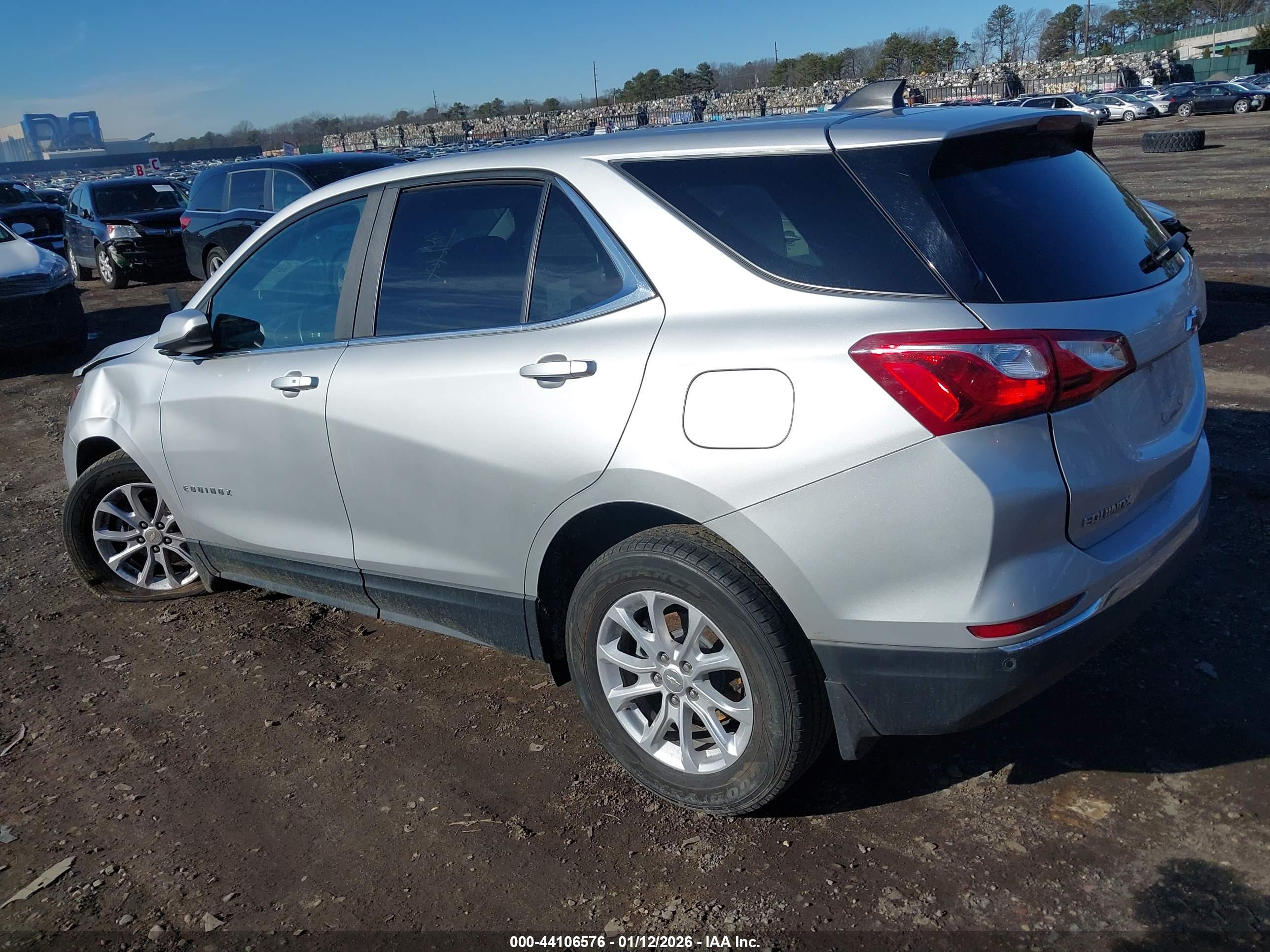 CHEVROLET EQUINOX image 3