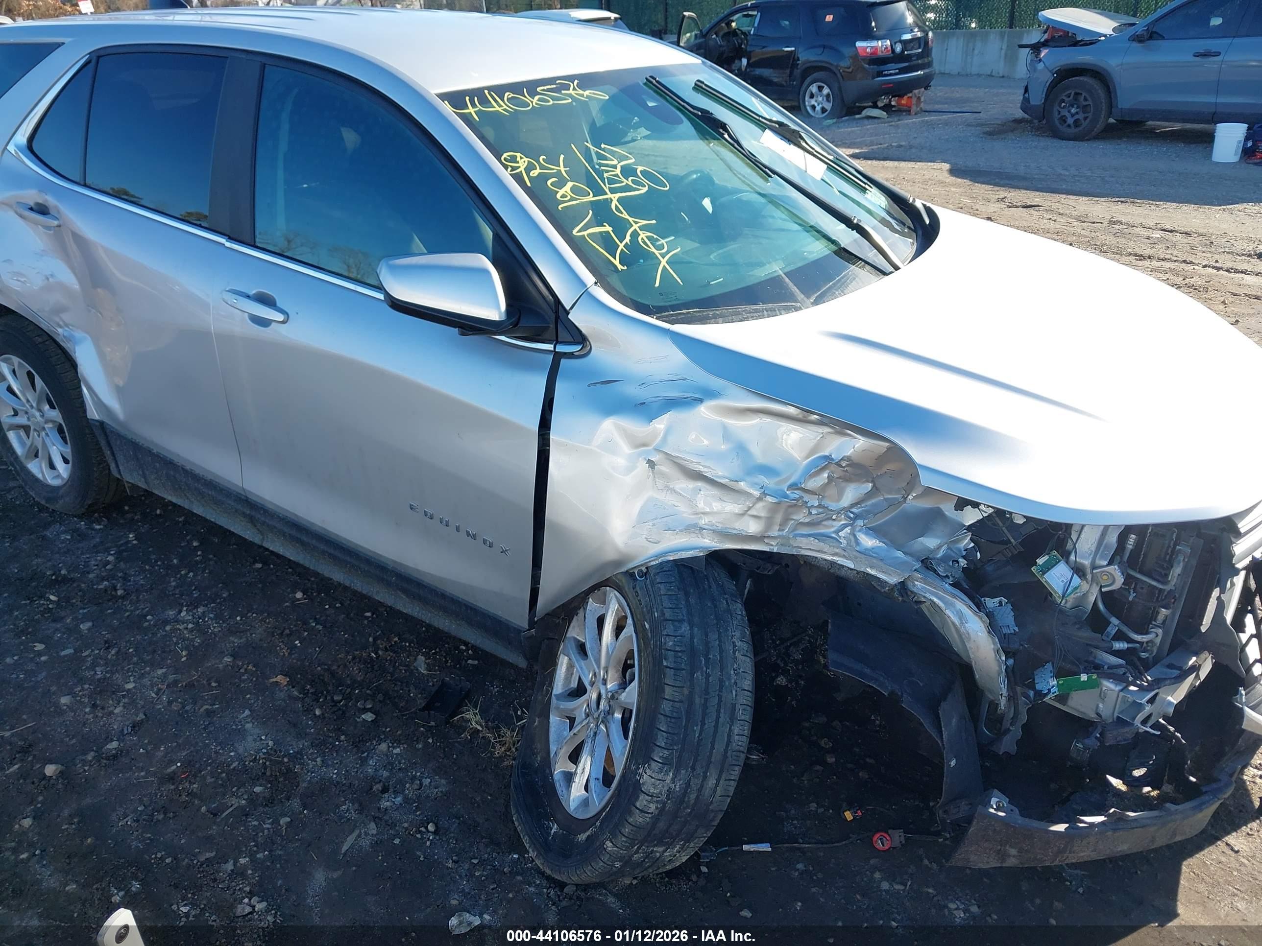 CHEVROLET EQUINOX image 6