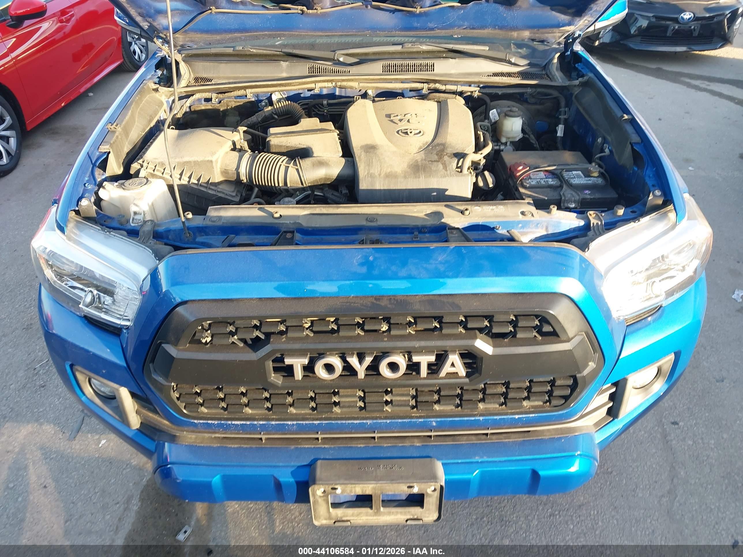 TOYOTA TACOMA image 10