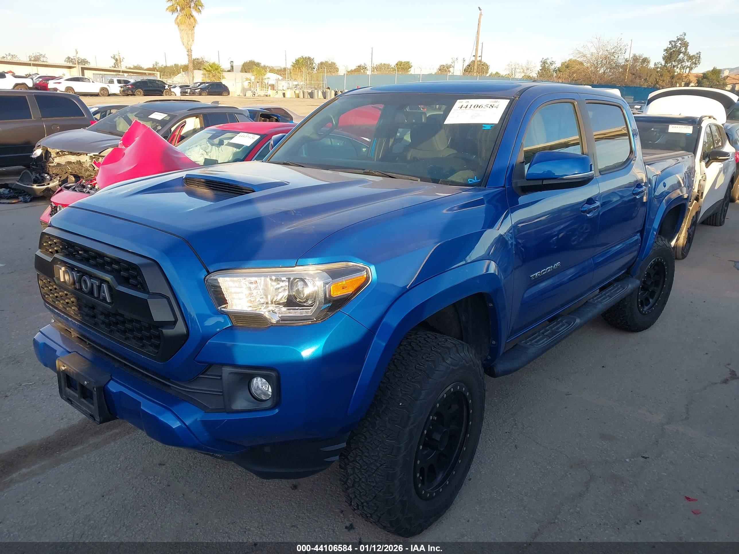 TOYOTA TACOMA image 2