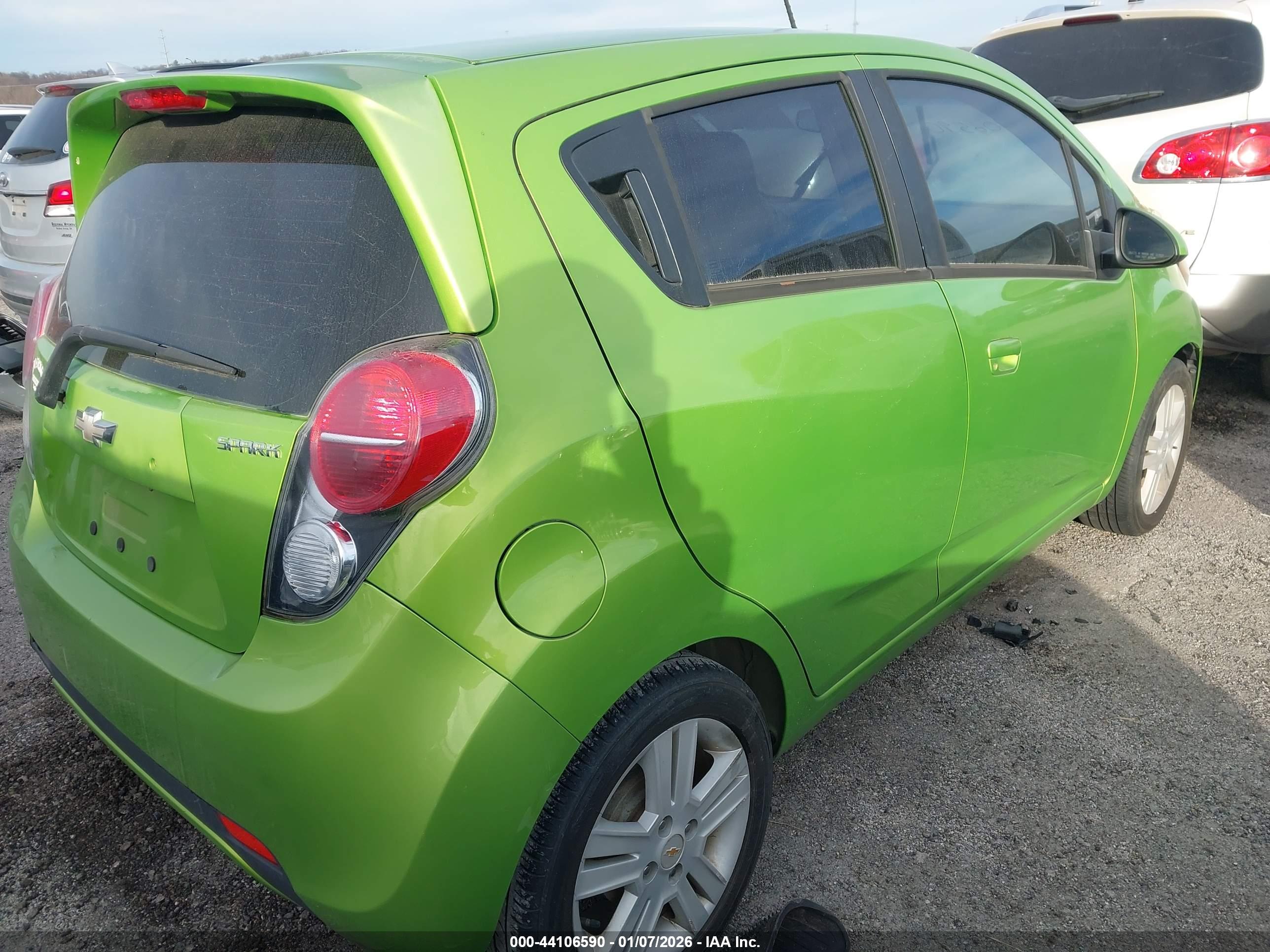 CHEVROLET SPARK image 4