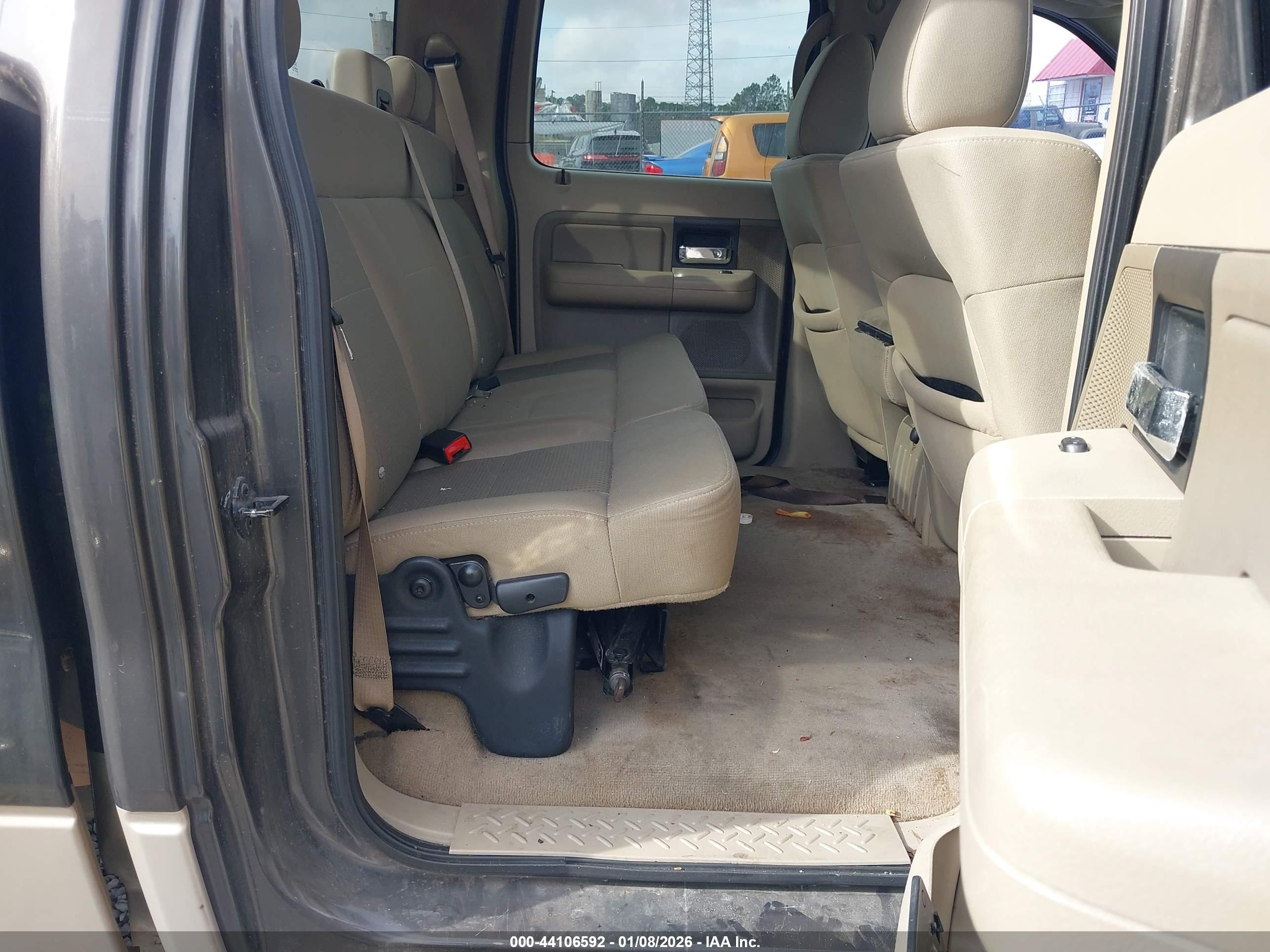 FORD F-150 image 8