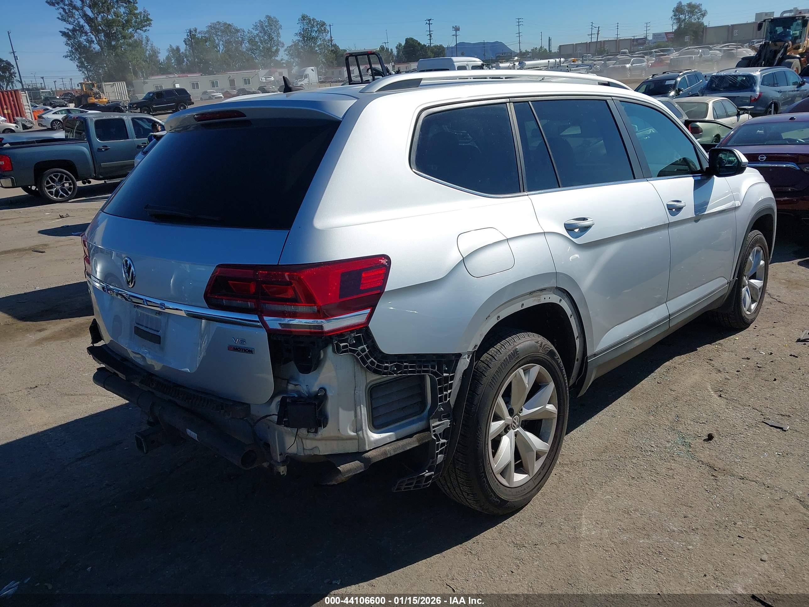 VOLKSWAGEN ATLAS image 4