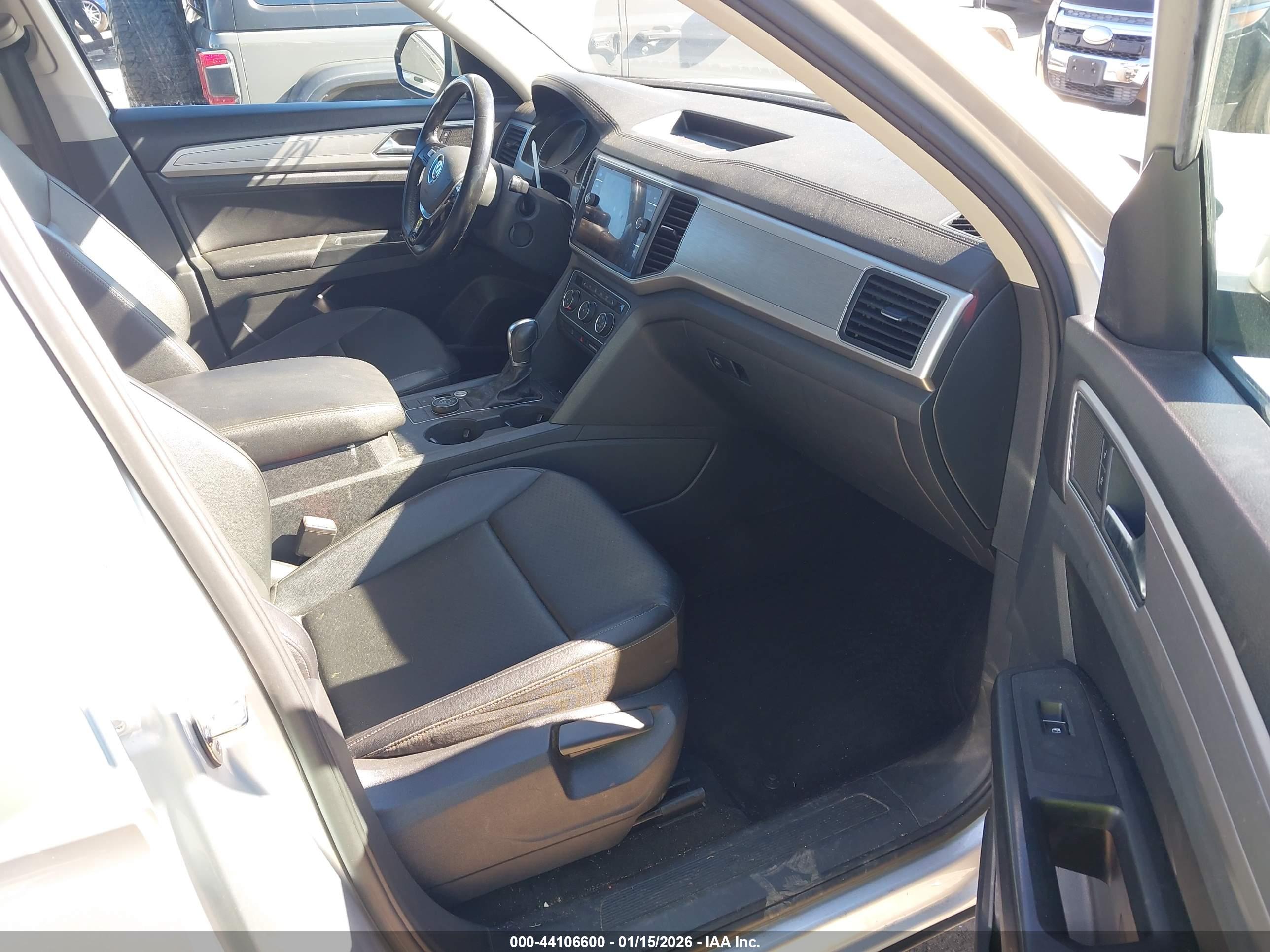 VOLKSWAGEN ATLAS image 5