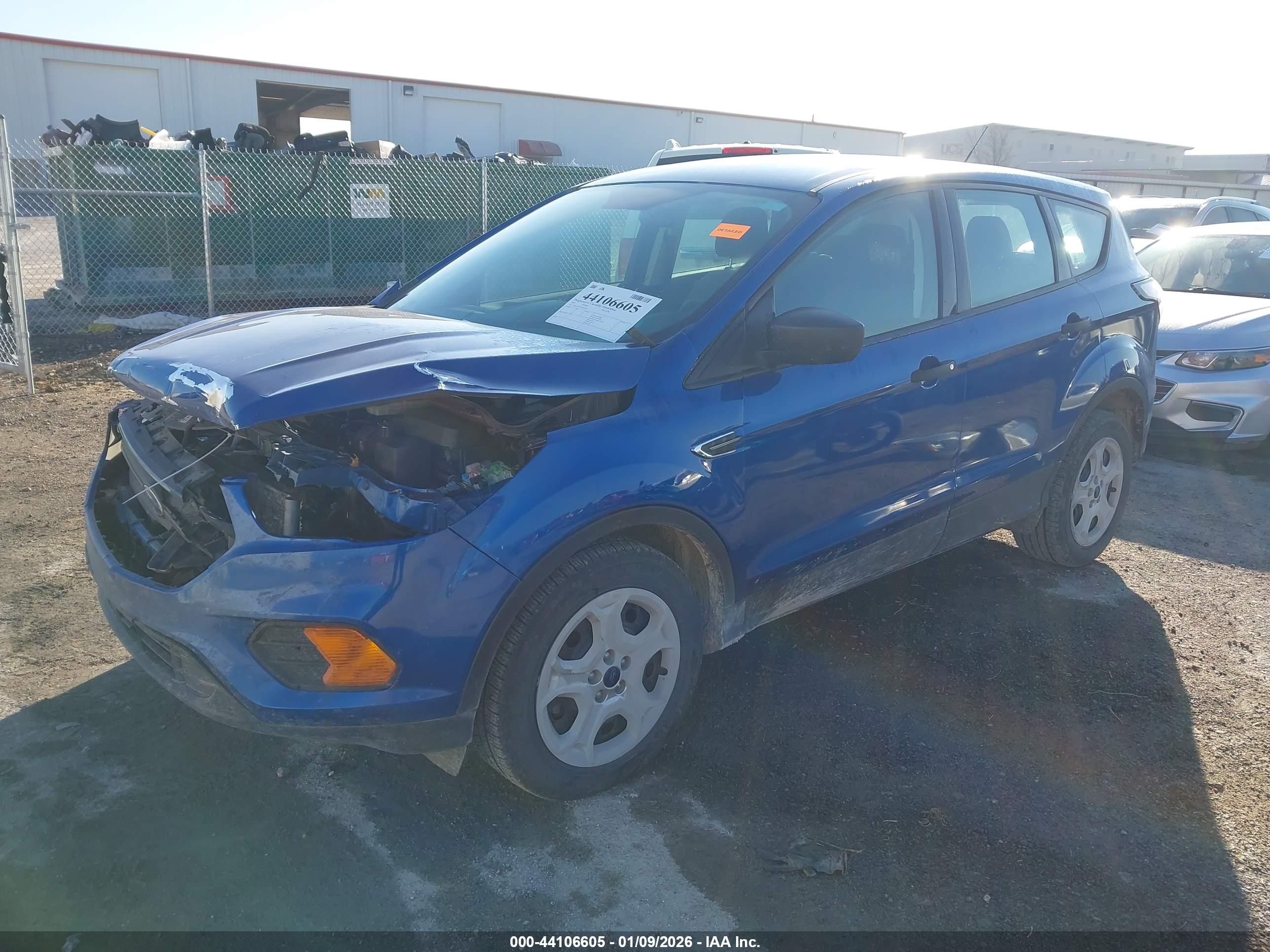 FORD ESCAPE image 2