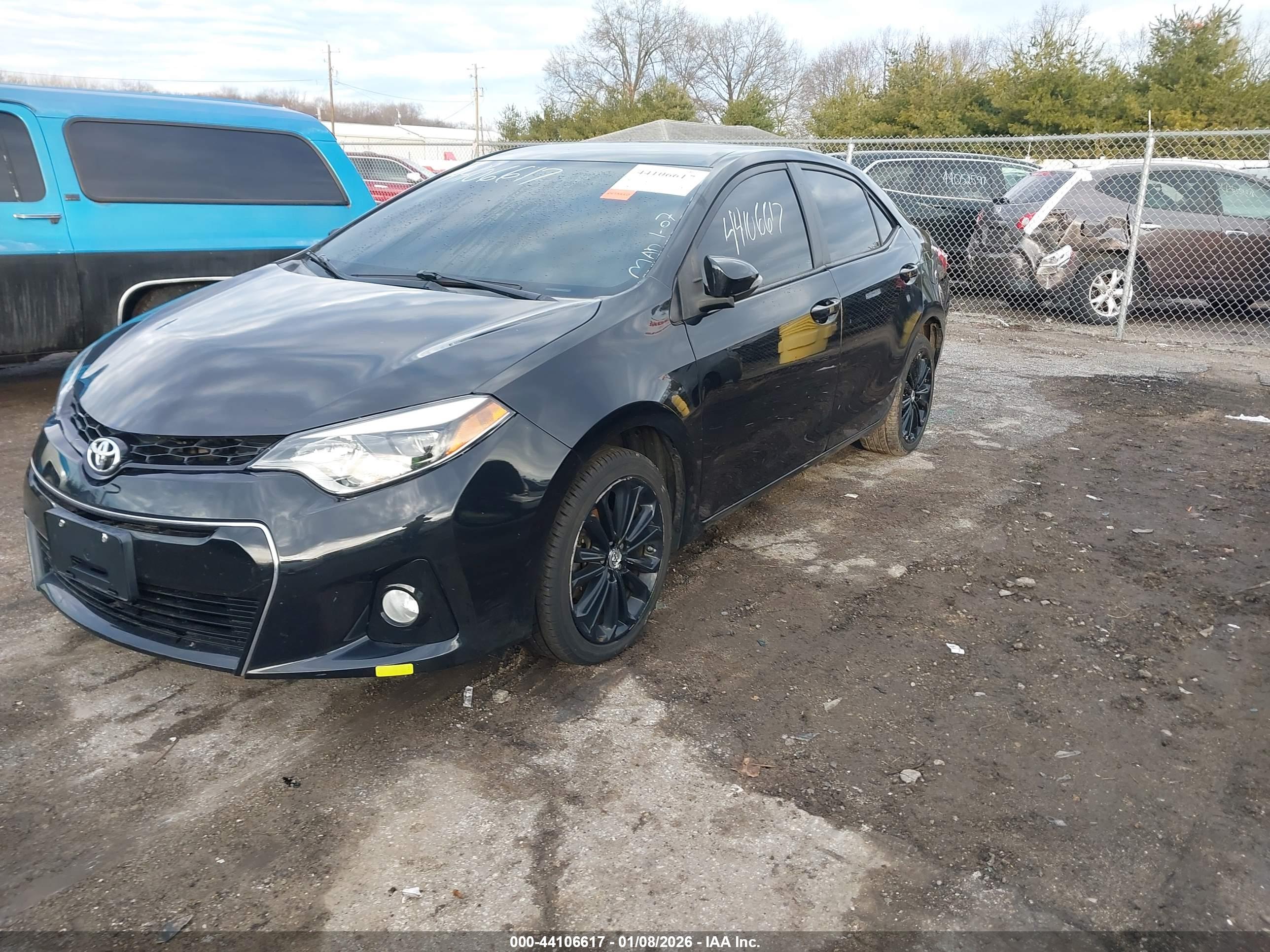 TOYOTA COROLLA image 2