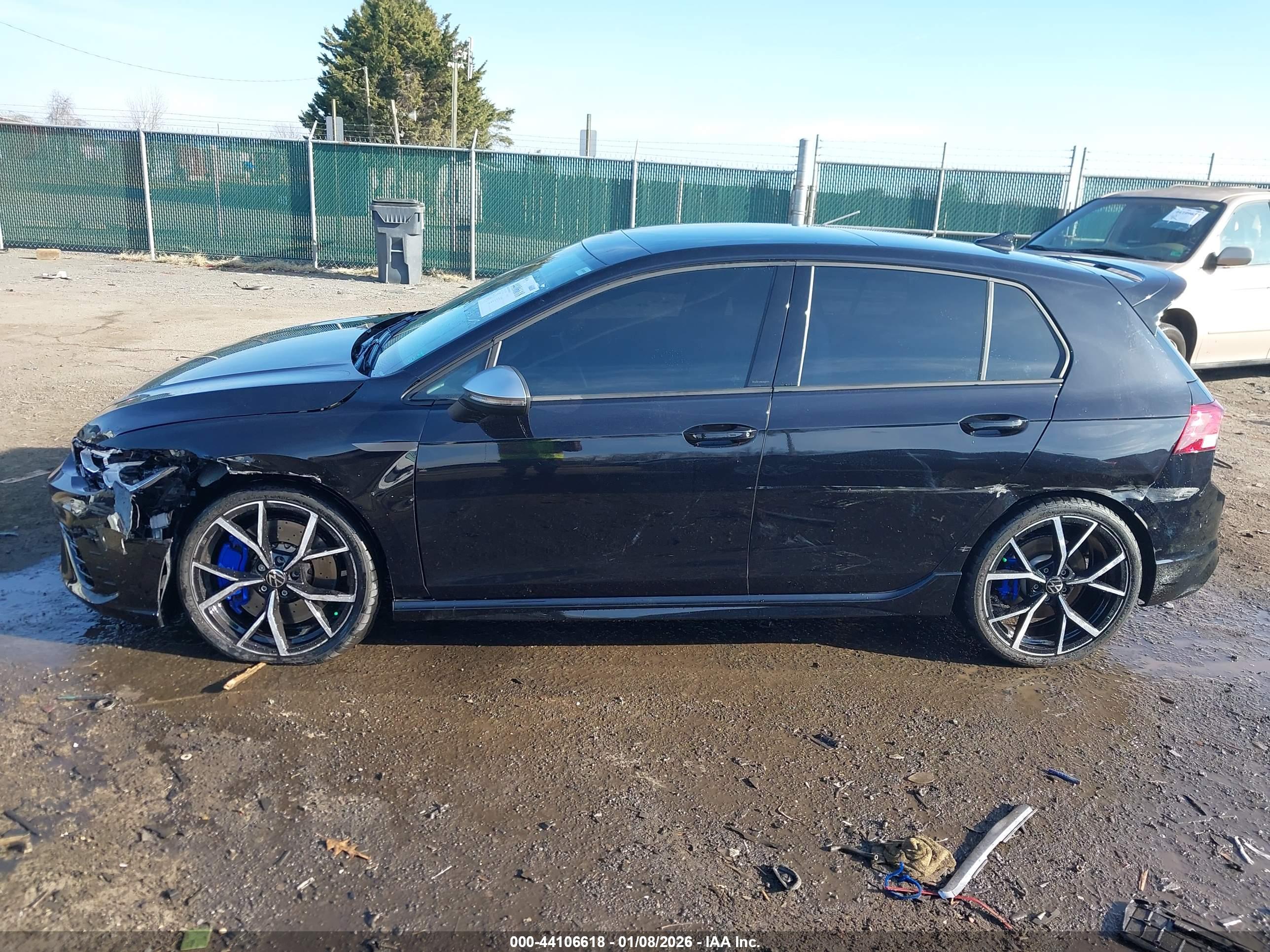 VOLKSWAGEN GOLF image 6