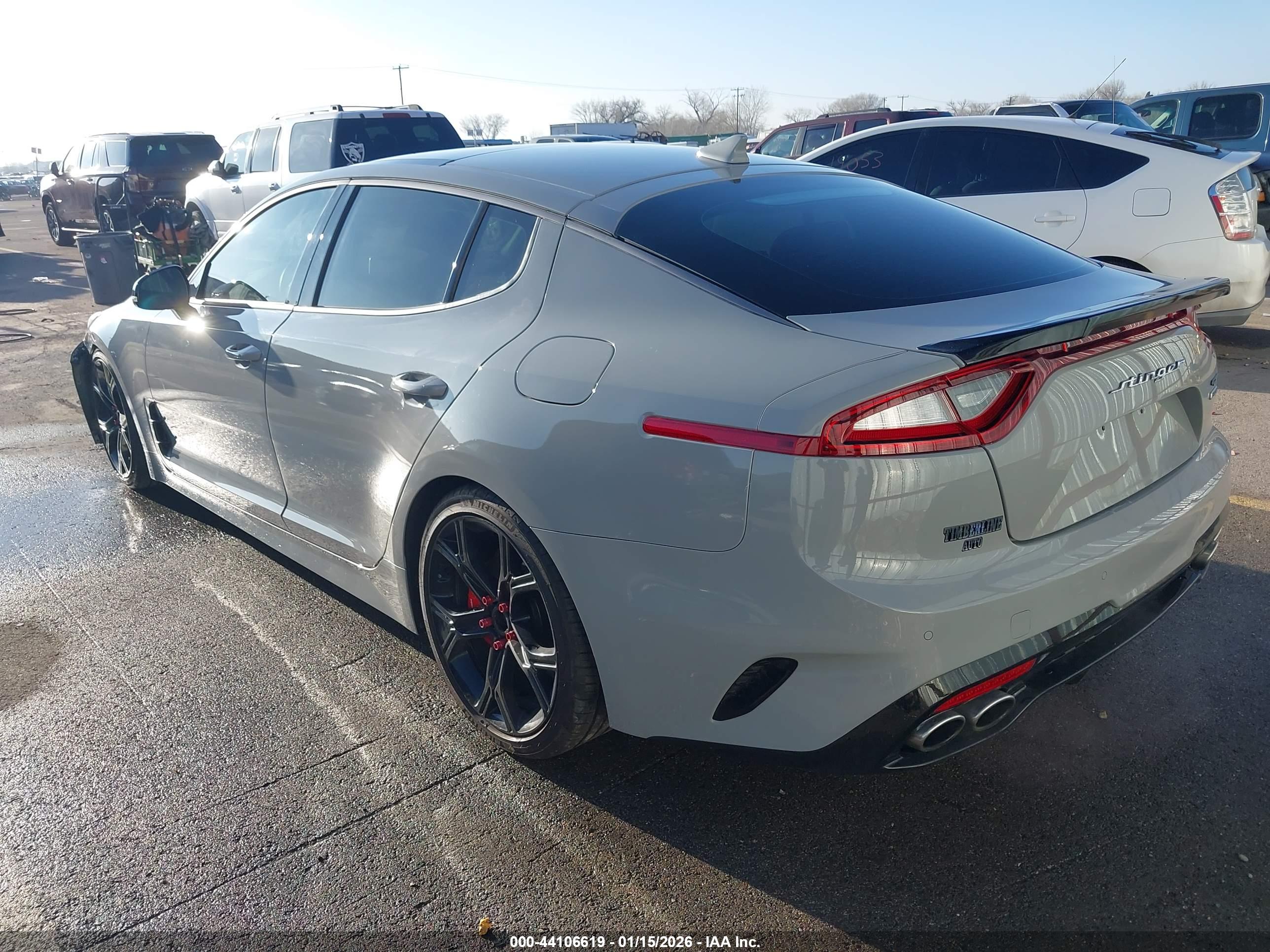 KIA STINGER image 3