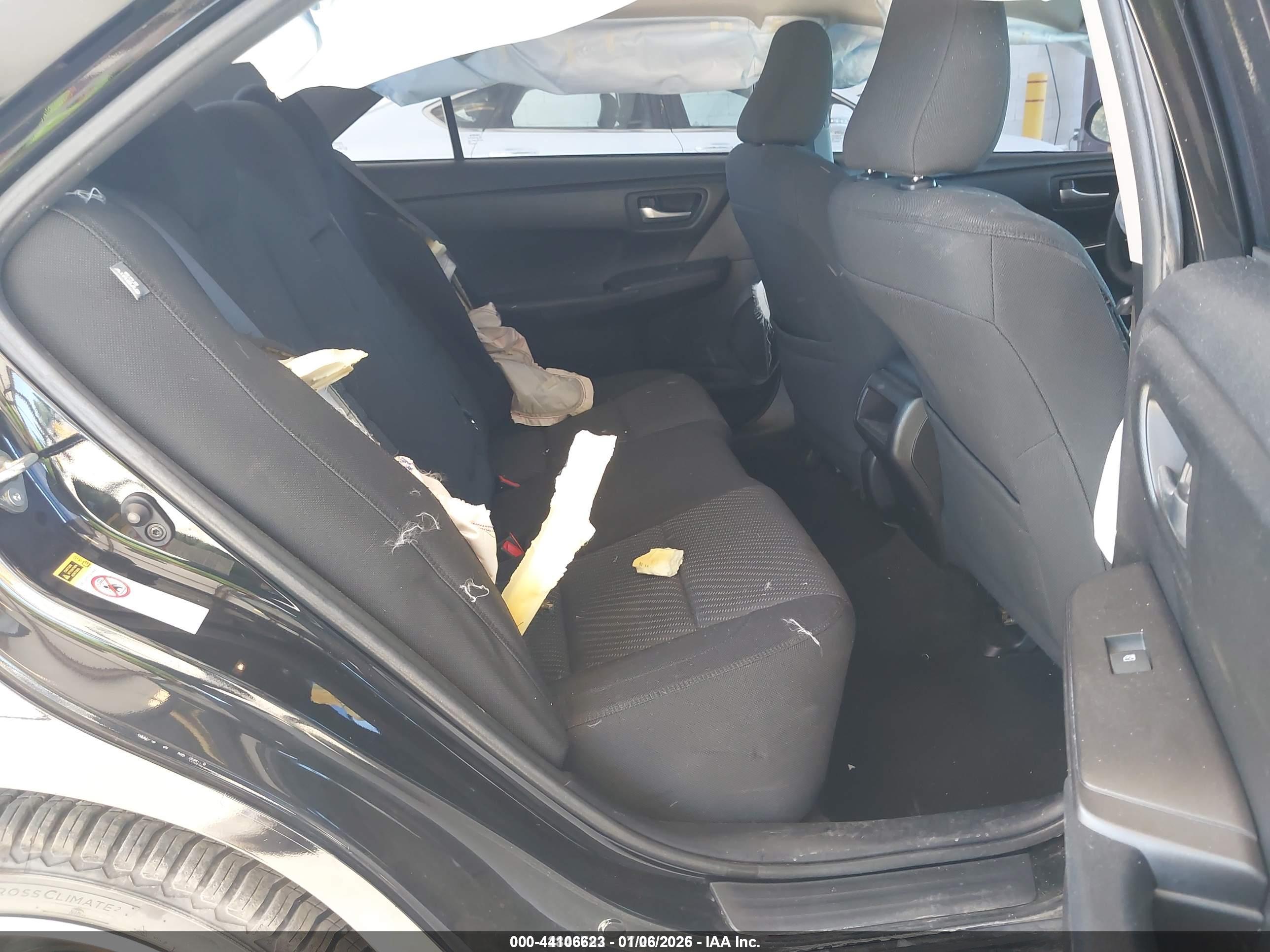 TOYOTA CAMRY image 8