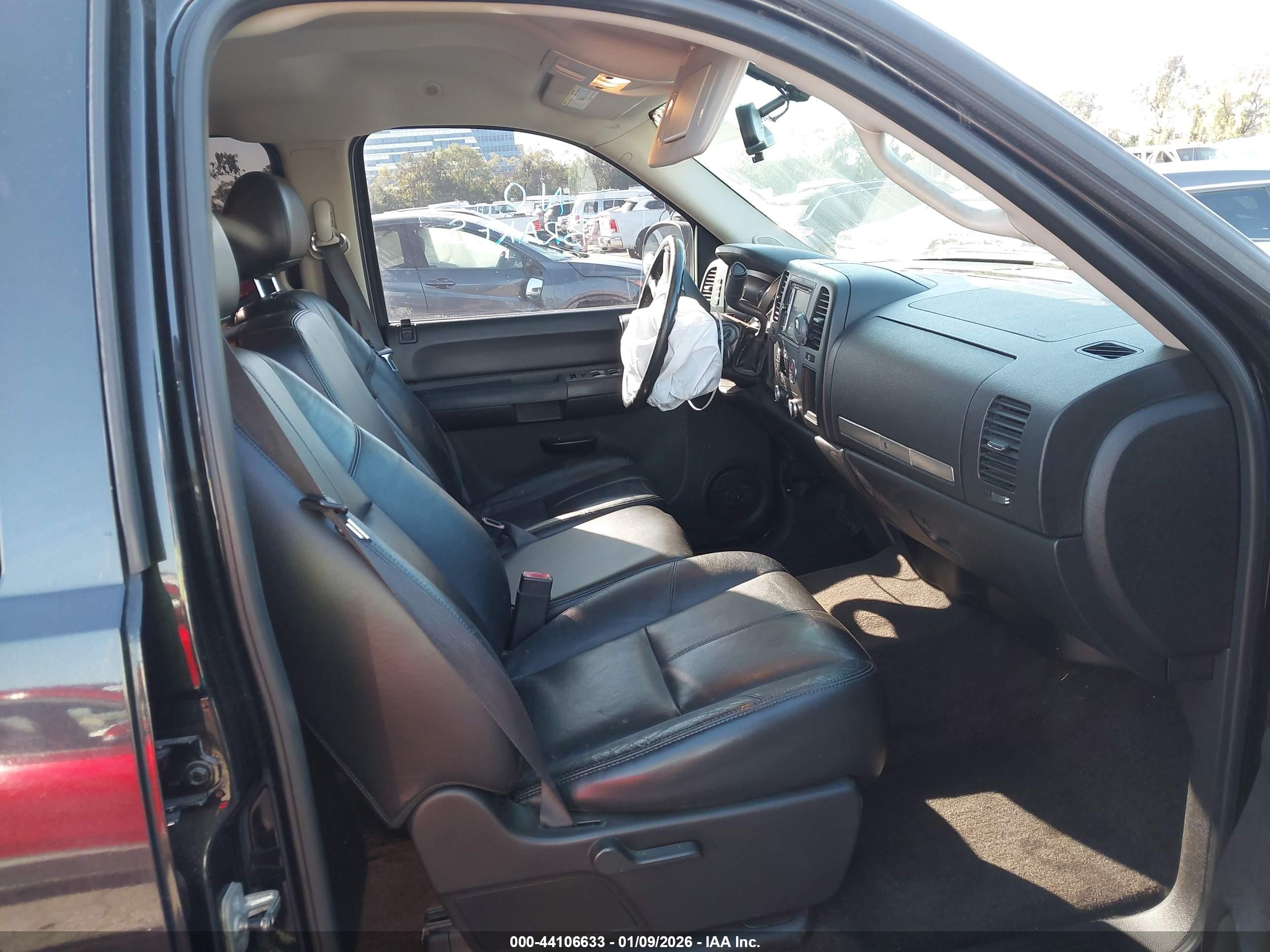 GMC SIERRA image 5