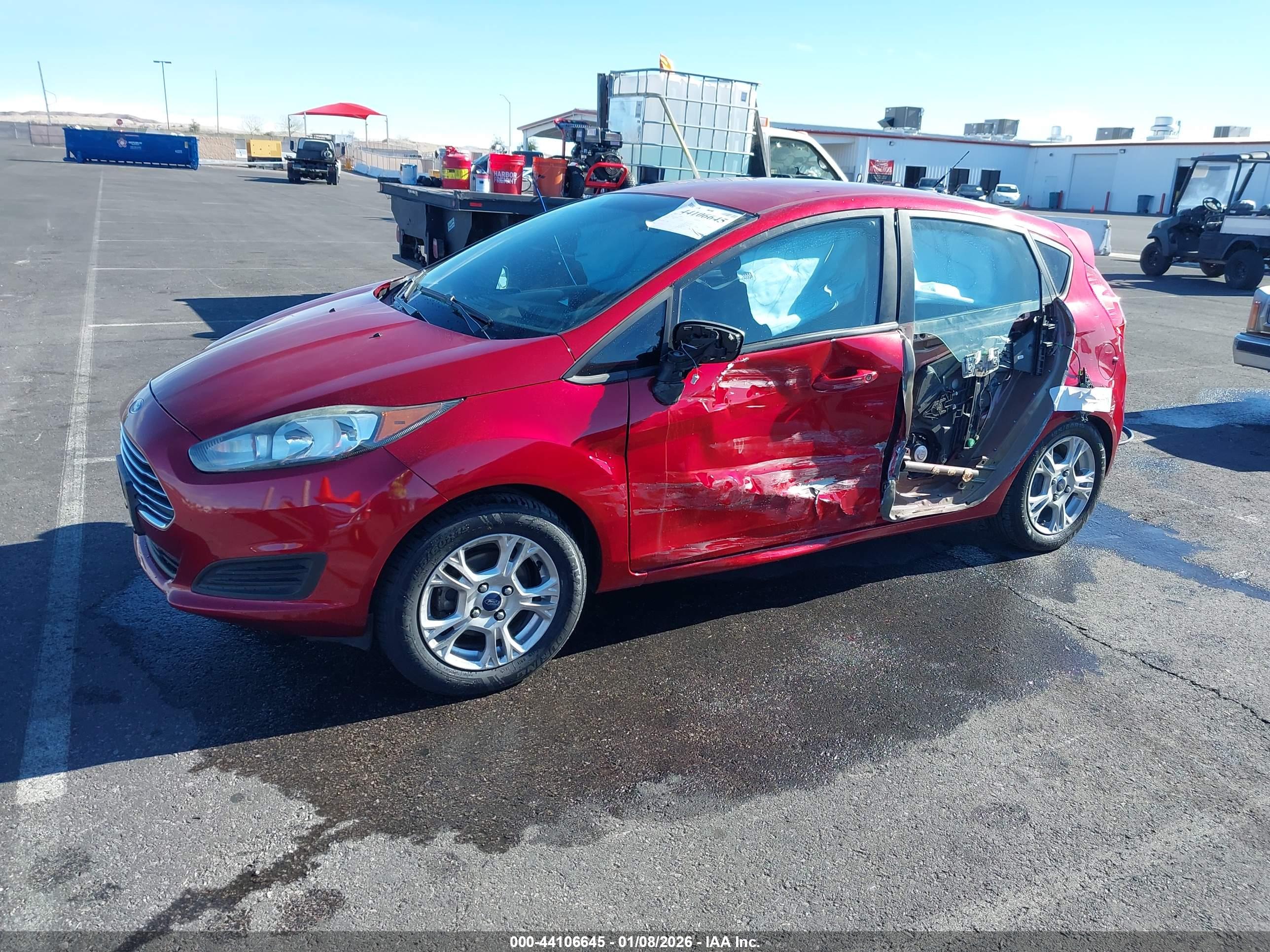 FORD FIESTA image 6