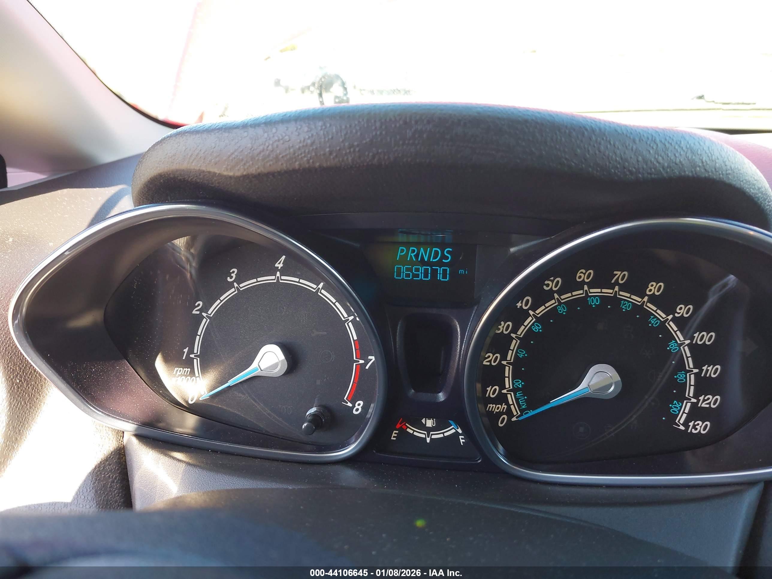 FORD FIESTA image 7