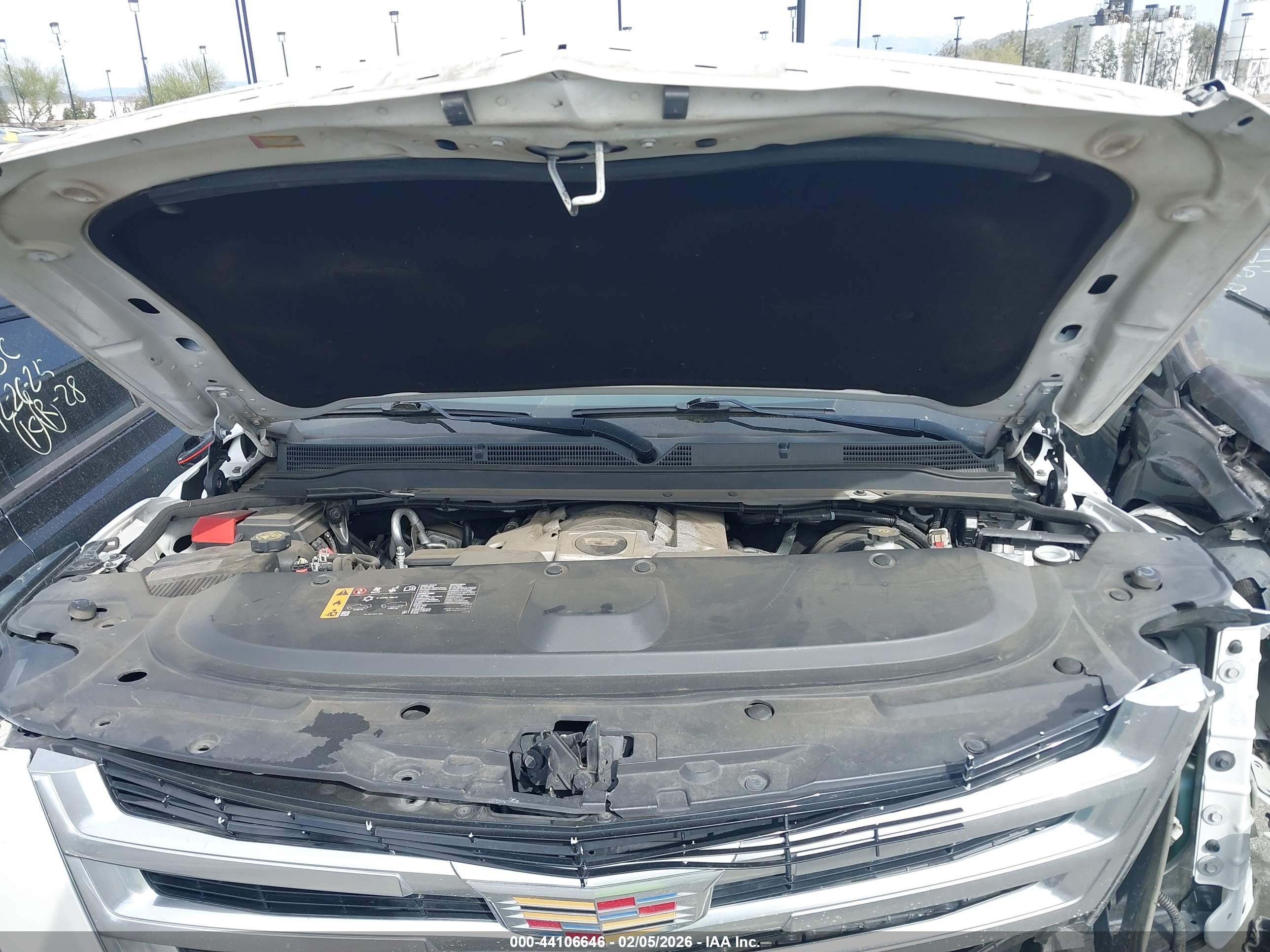 CADILLAC ESCALADE image 10