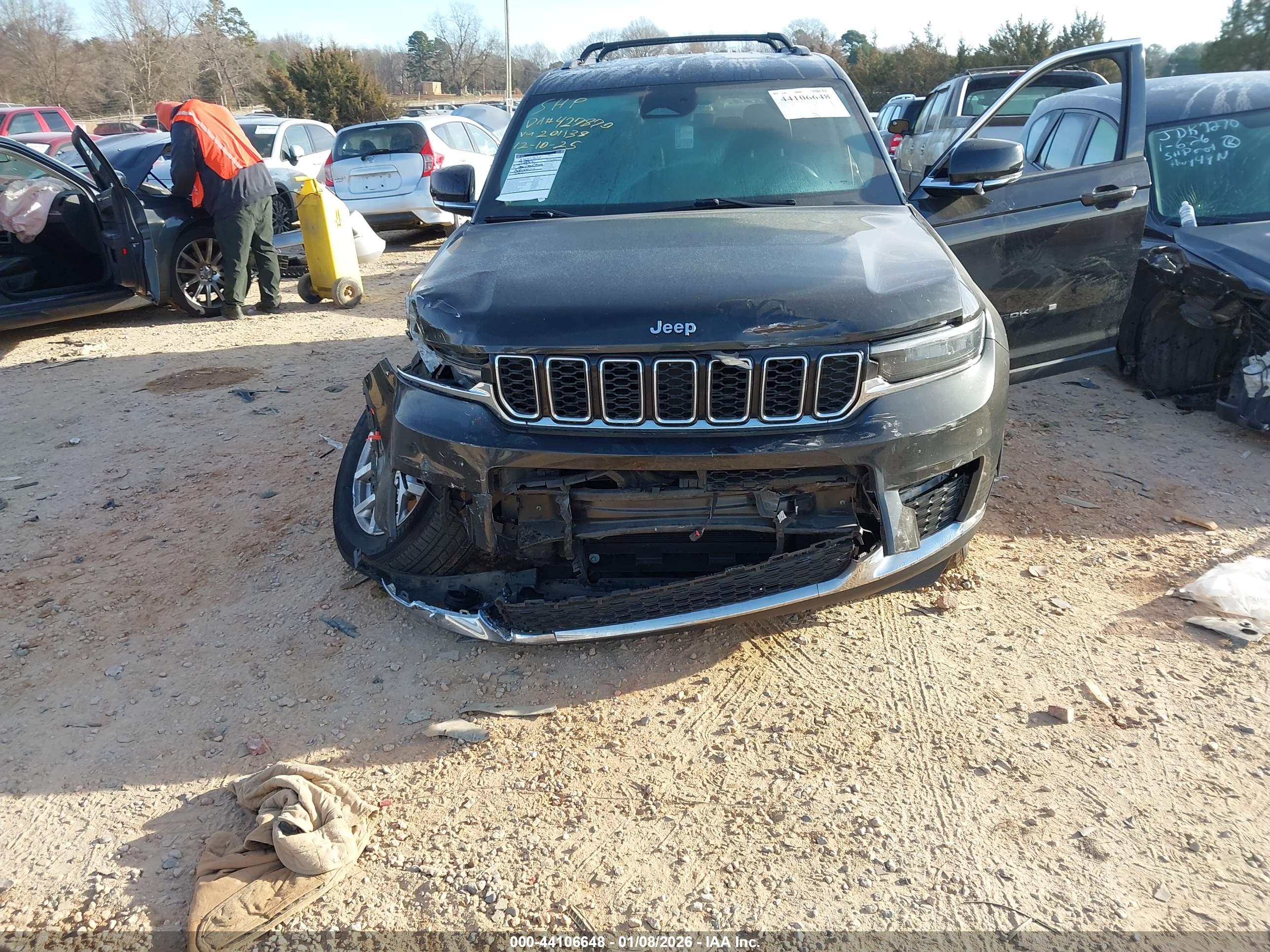 JEEP GRAND image 6