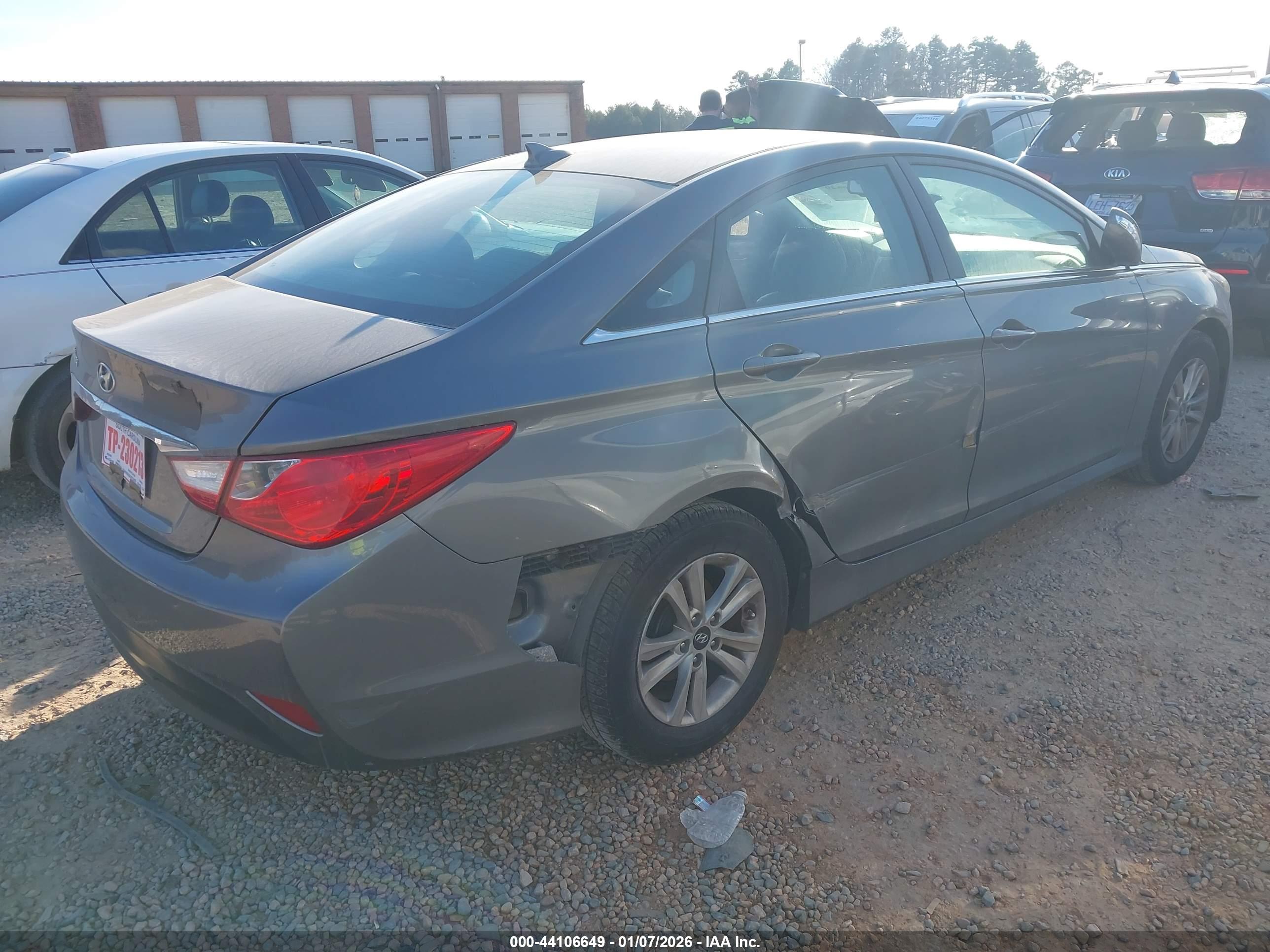 HYUNDAI SONATA image 4