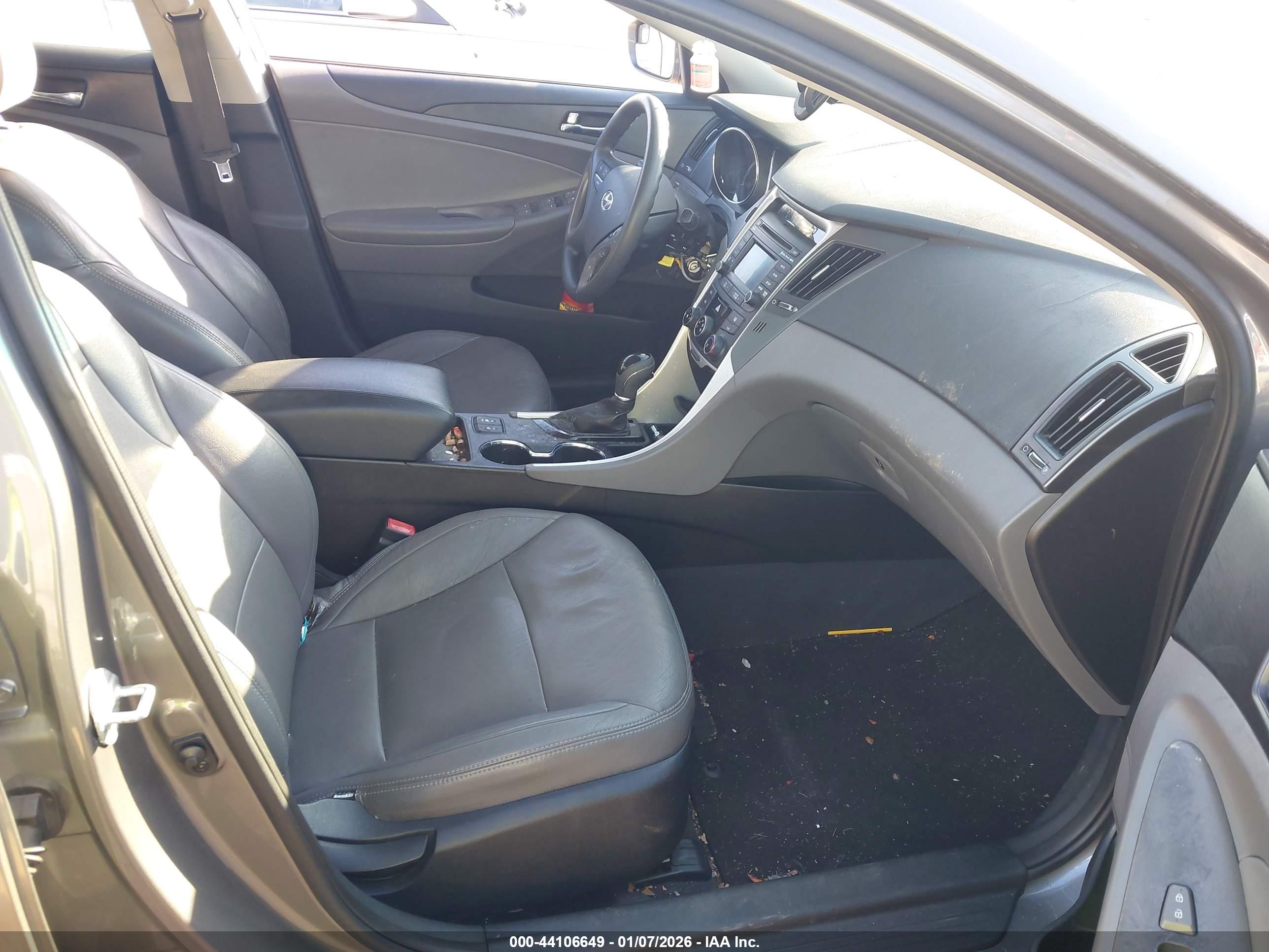 HYUNDAI SONATA image 5