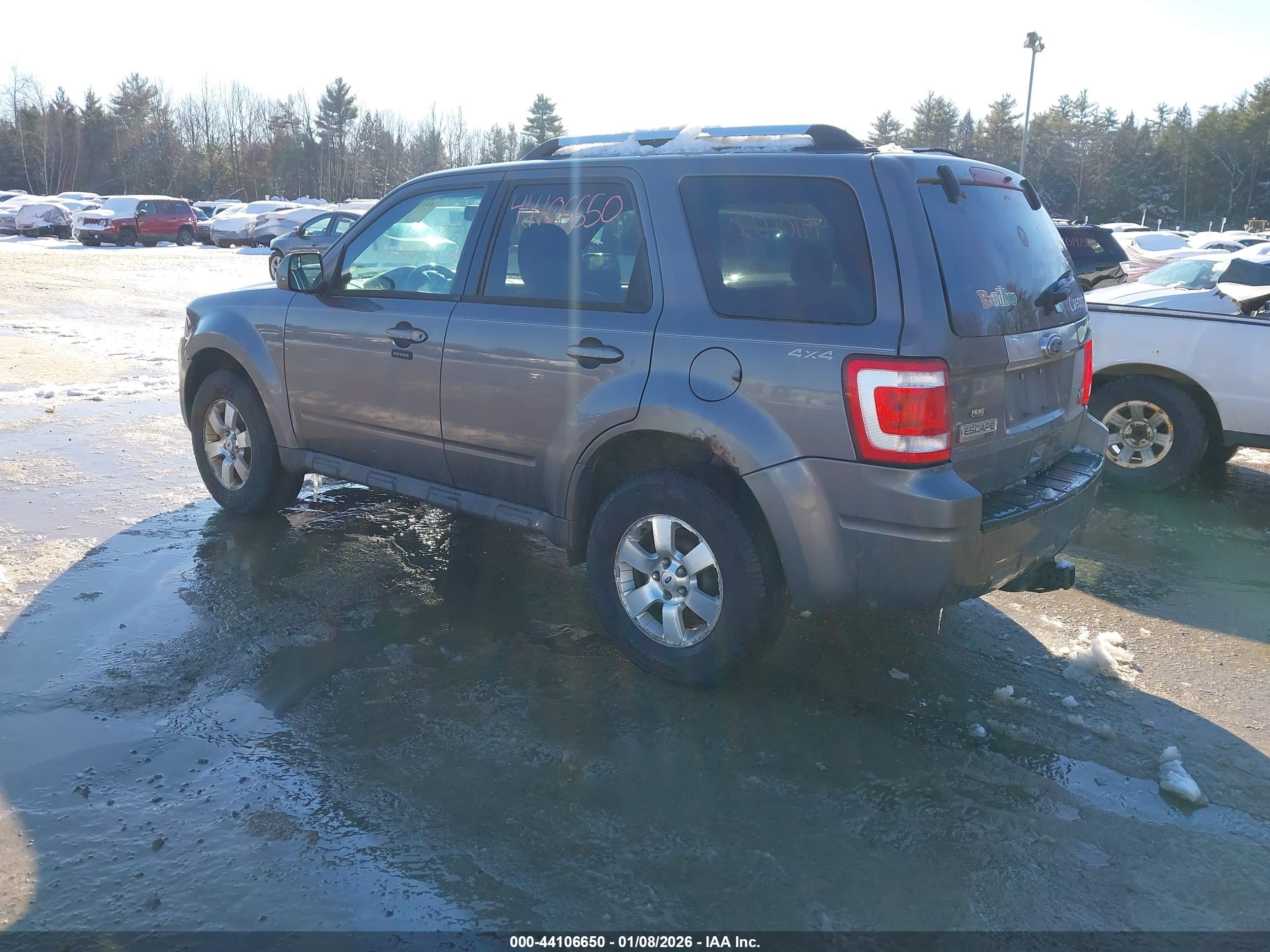 FORD ESCAPE image 3