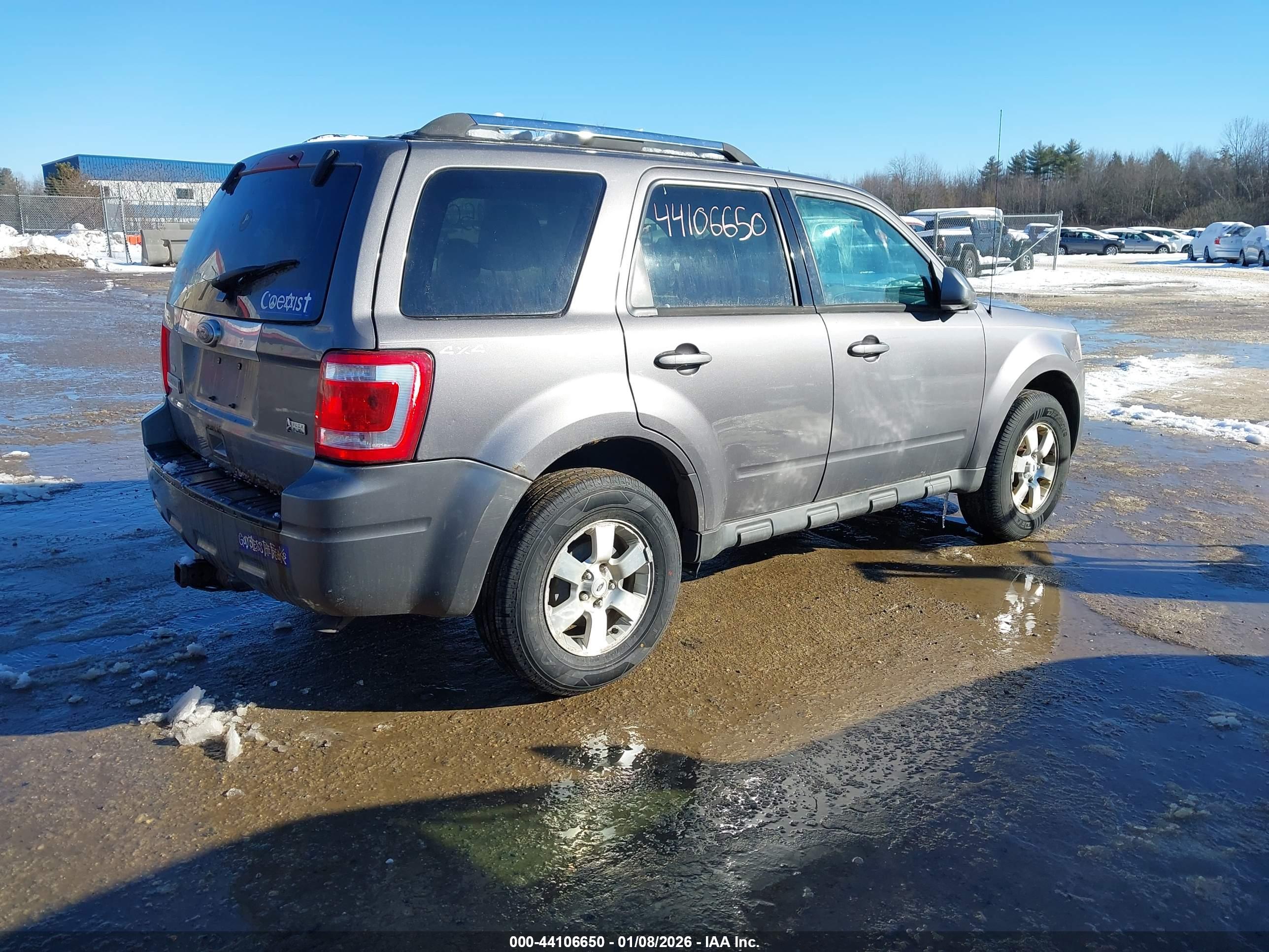 FORD ESCAPE image 4