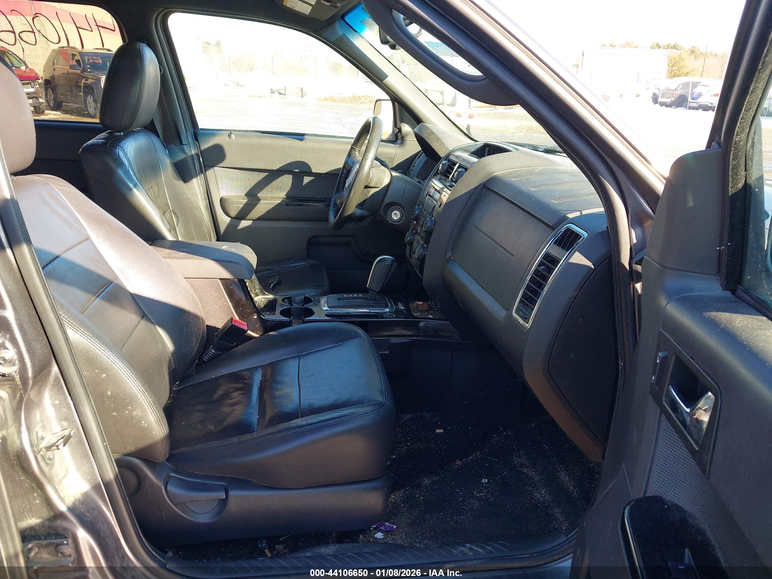 FORD ESCAPE image 5